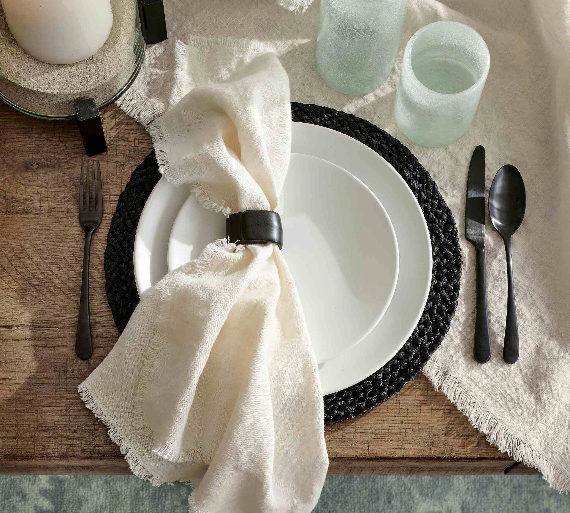 Mason Stoneware Dinner Plates
