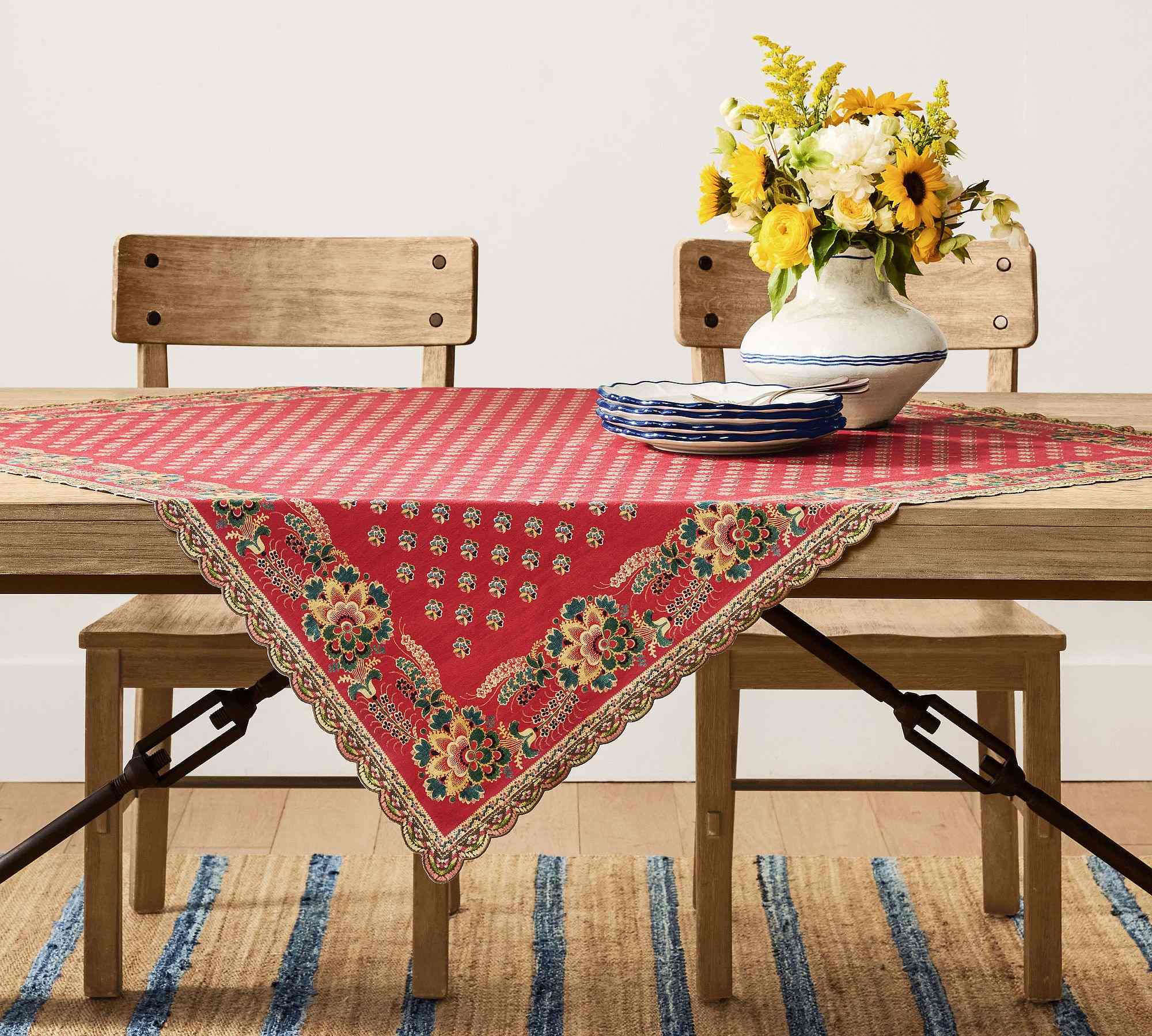 Adda Scalloped Cotton Table Throw