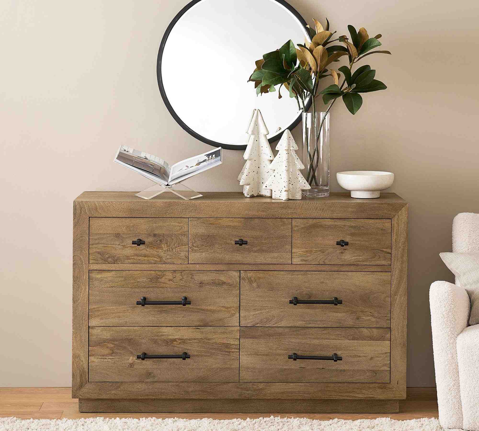 Oakleigh Wood 7-Drawer Dresser, Heirloom Wheat