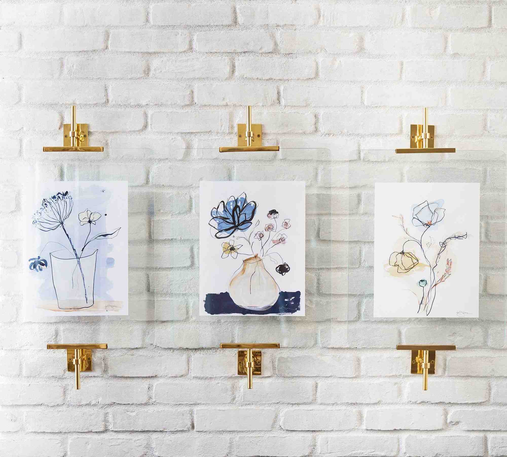 Reign Wall Mounted Easel Frame