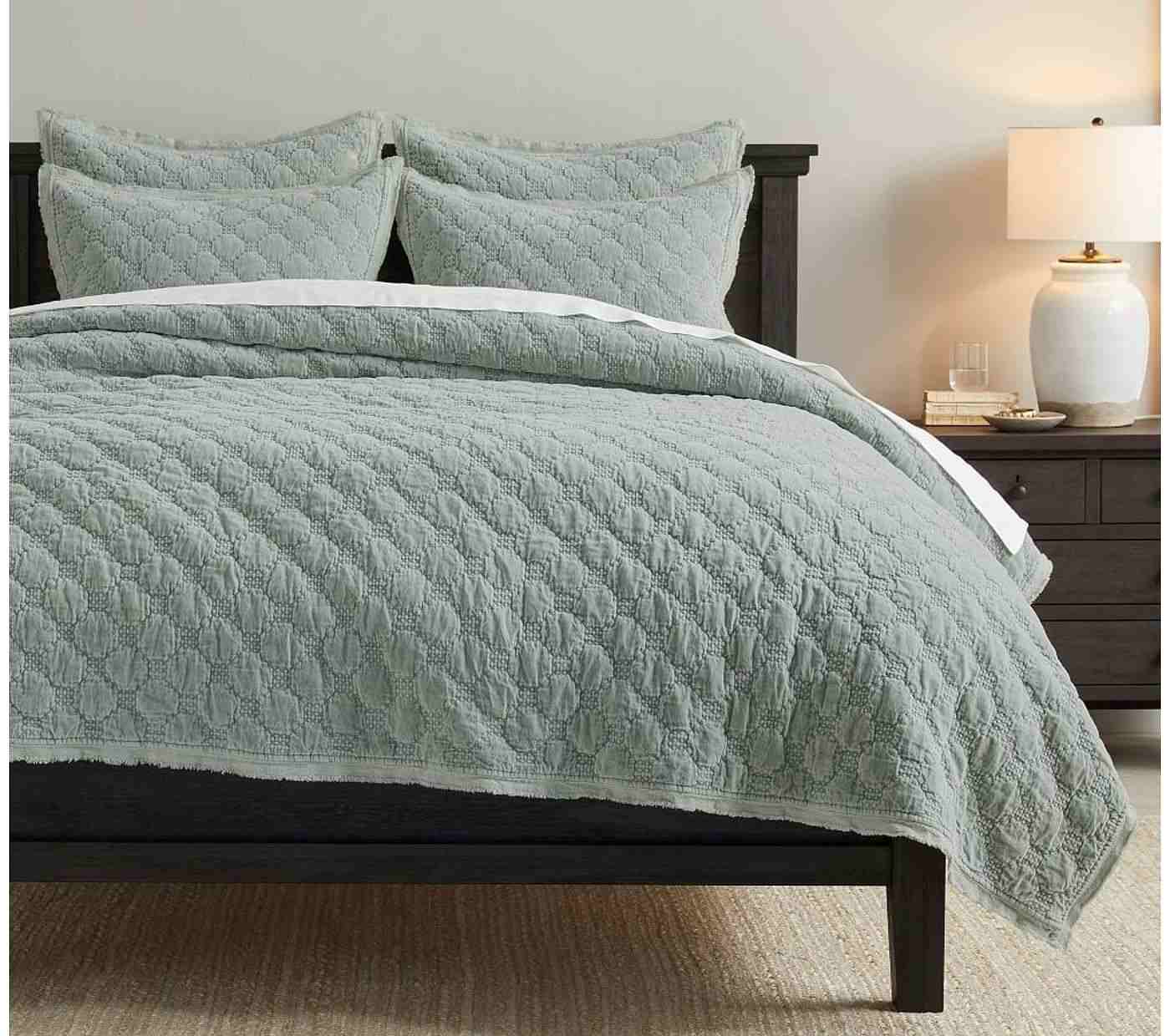 Velvet Lattice Quilt & Shams