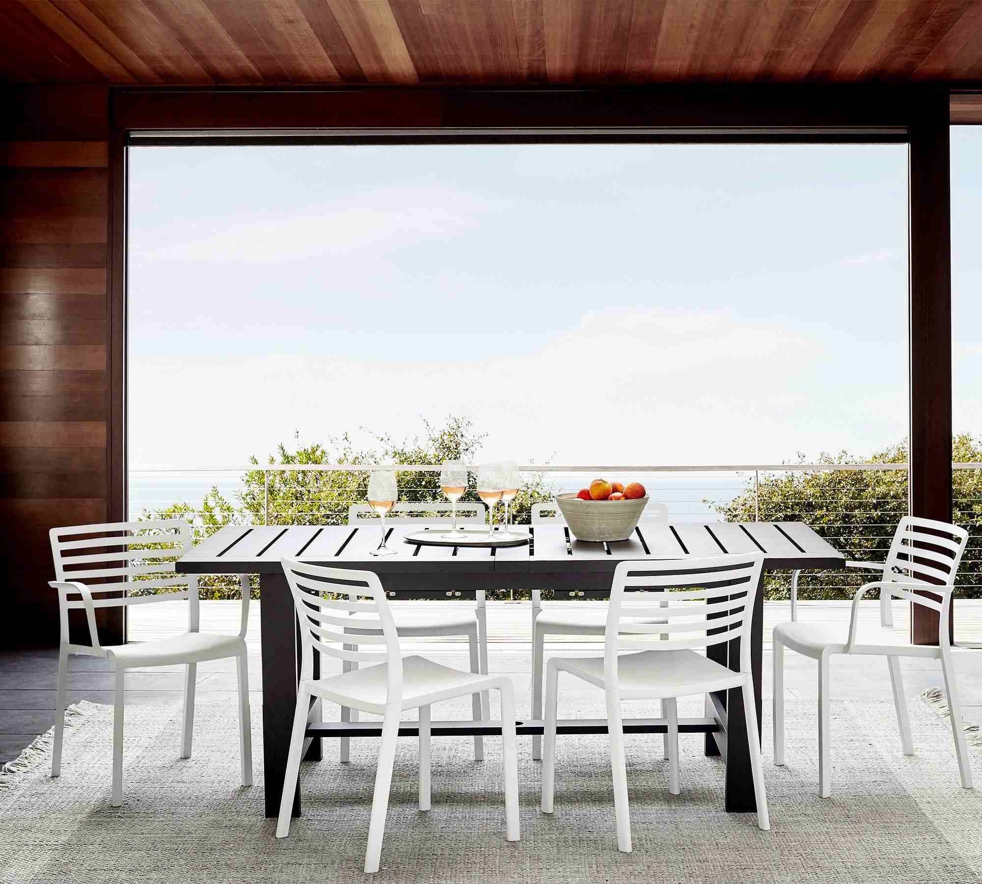 Malibu Metal Extending Rectangular Outdoor Dining Table