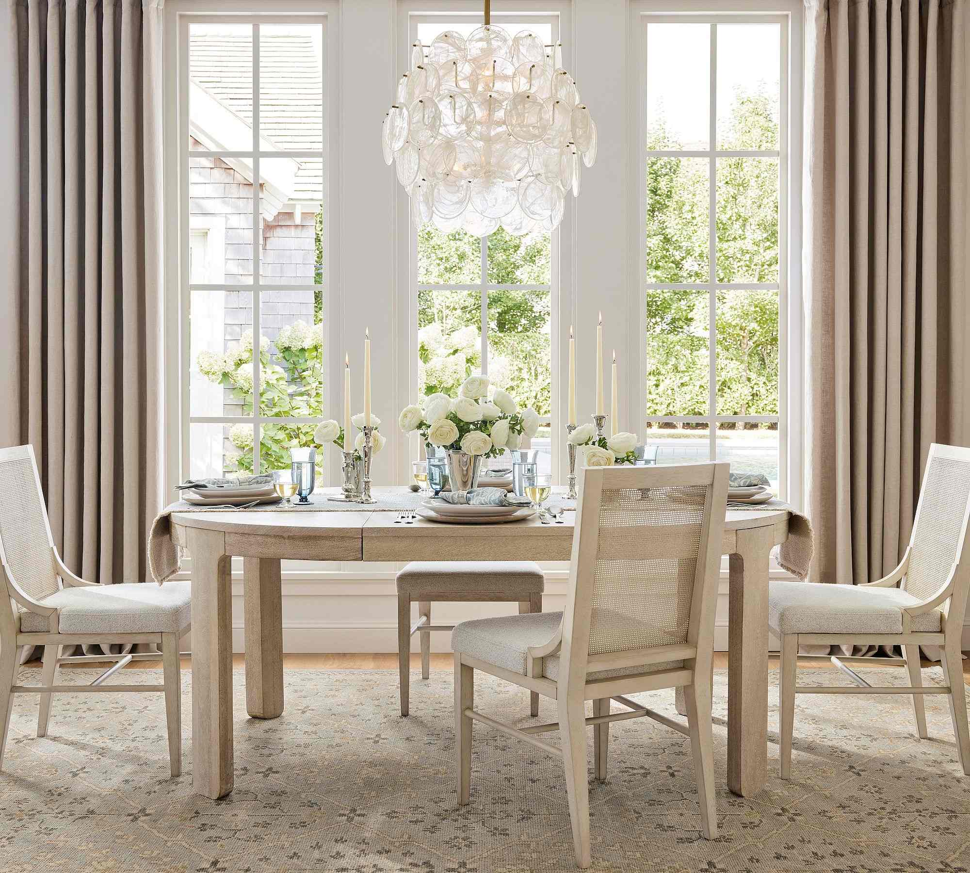 Aptos Round Extendable Dining Table (60"-84")