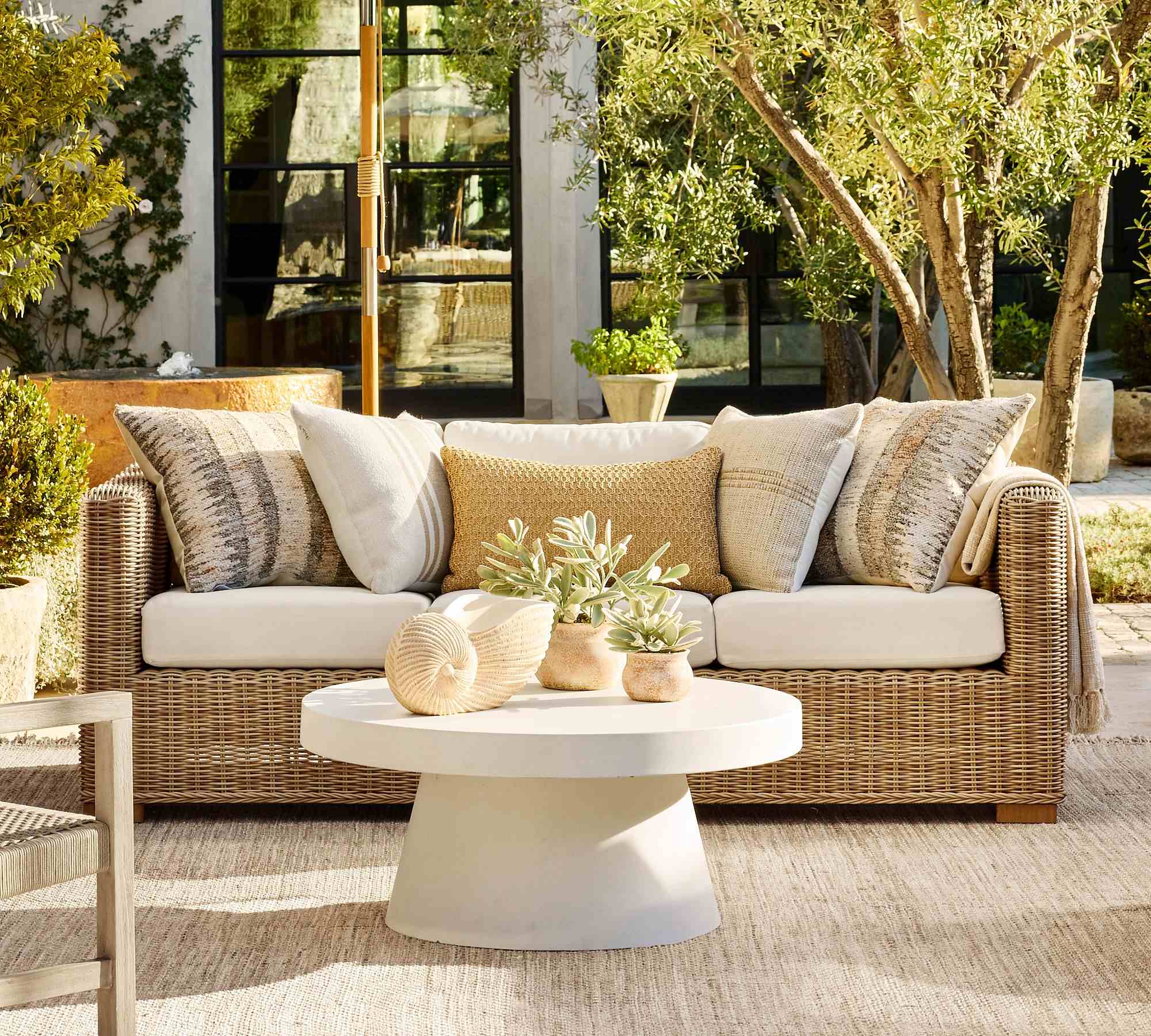 Huntington Wicker Square Arm Outdoor Sofa (81")