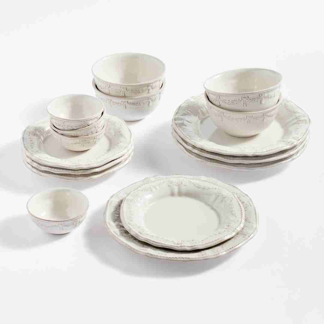 Deepika Teacup & Saucer - Set of 4