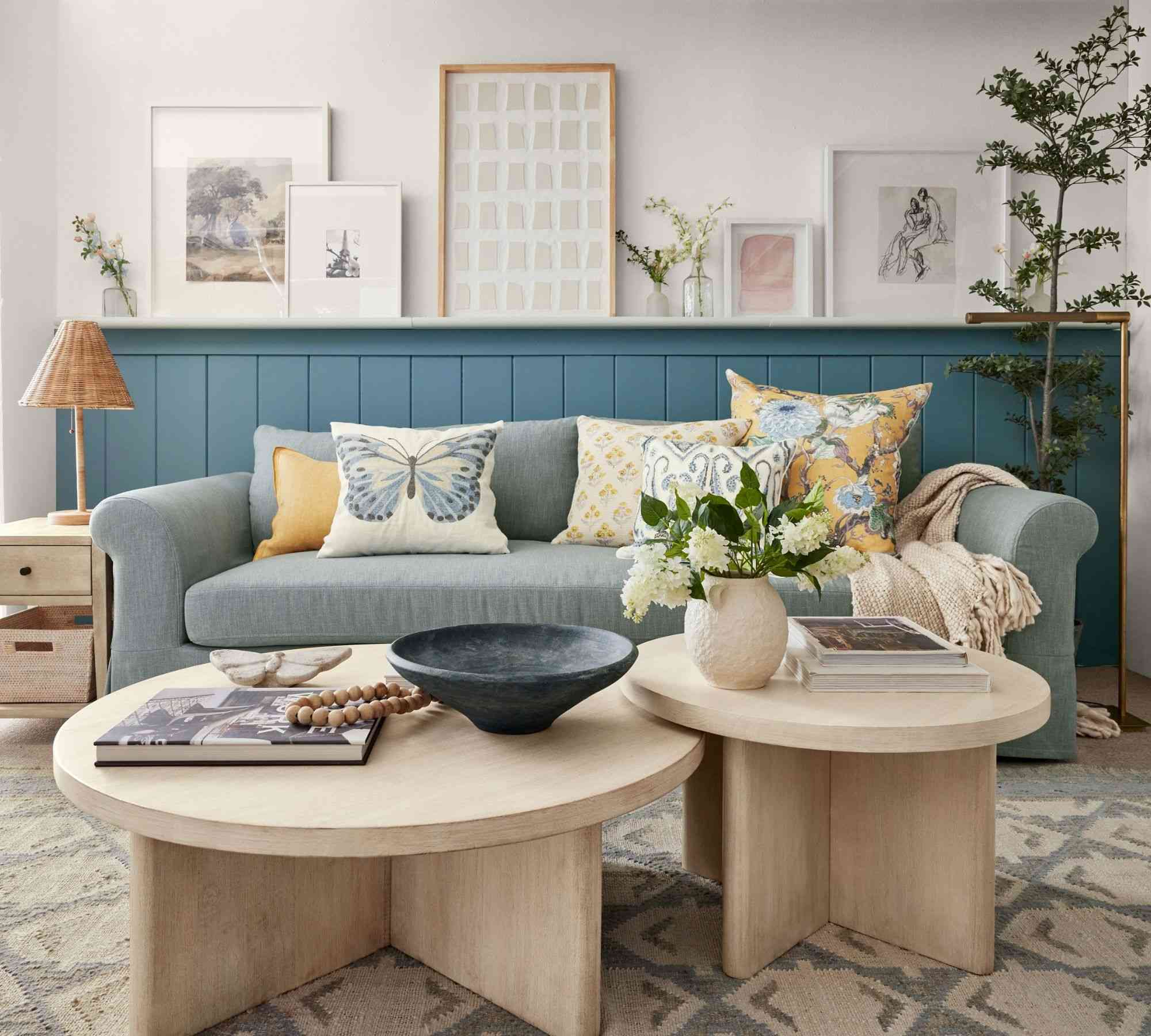 Cayman Round Nesting Coffee Tables (40")
