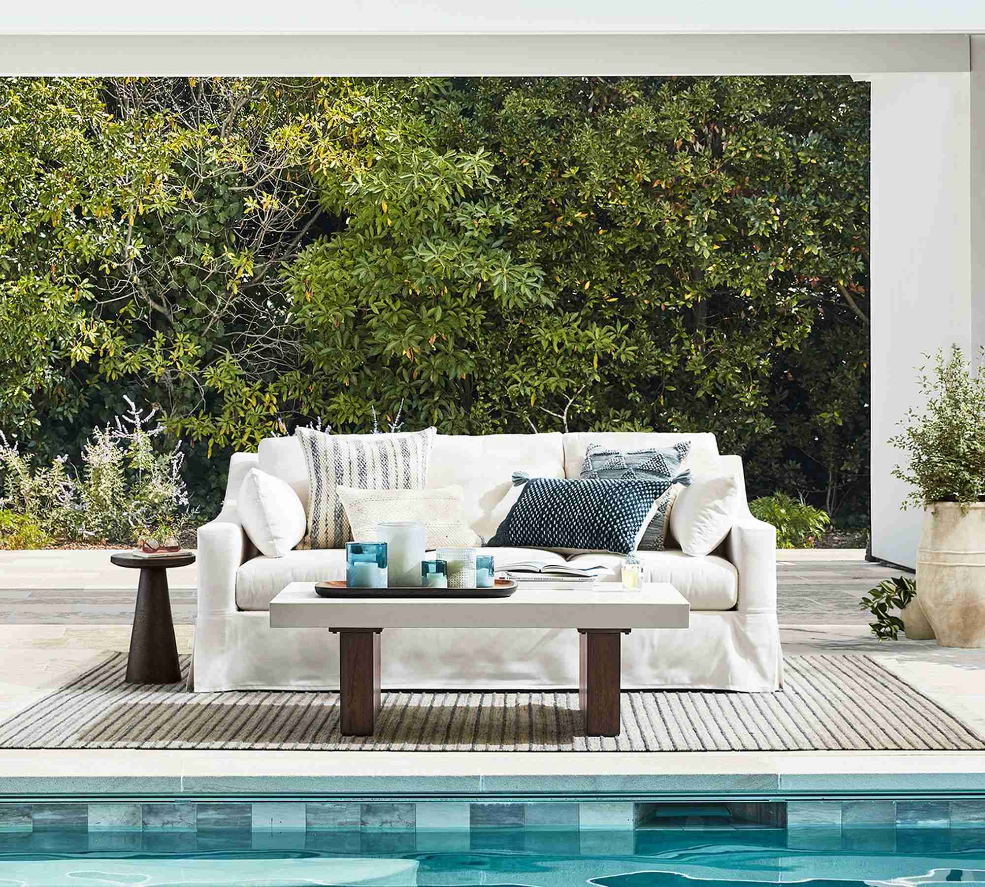 Seabrook Indoor/Outdoor Rug, 8' x 10', Indigo Multi