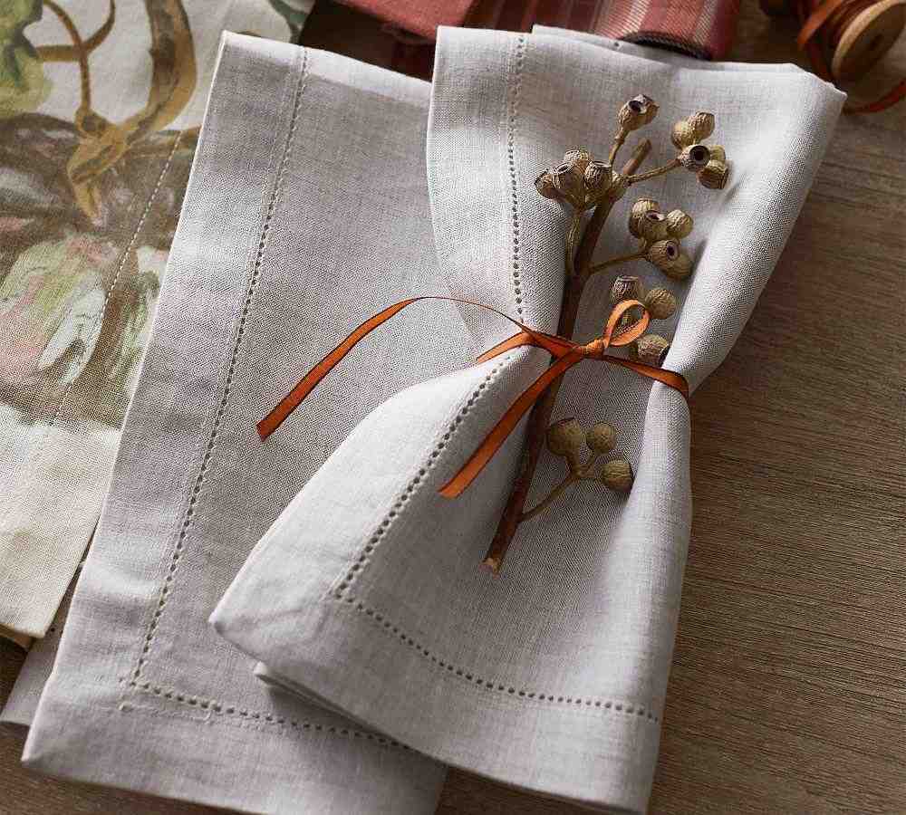 https://cdn.fynd.com/v2/falling-surf-7c8bb8/fyprod/wrkr/products/pictures/item/free/original/pottery-barn/8391112/0/u2Cv6E0byM-7911083_1.jpg