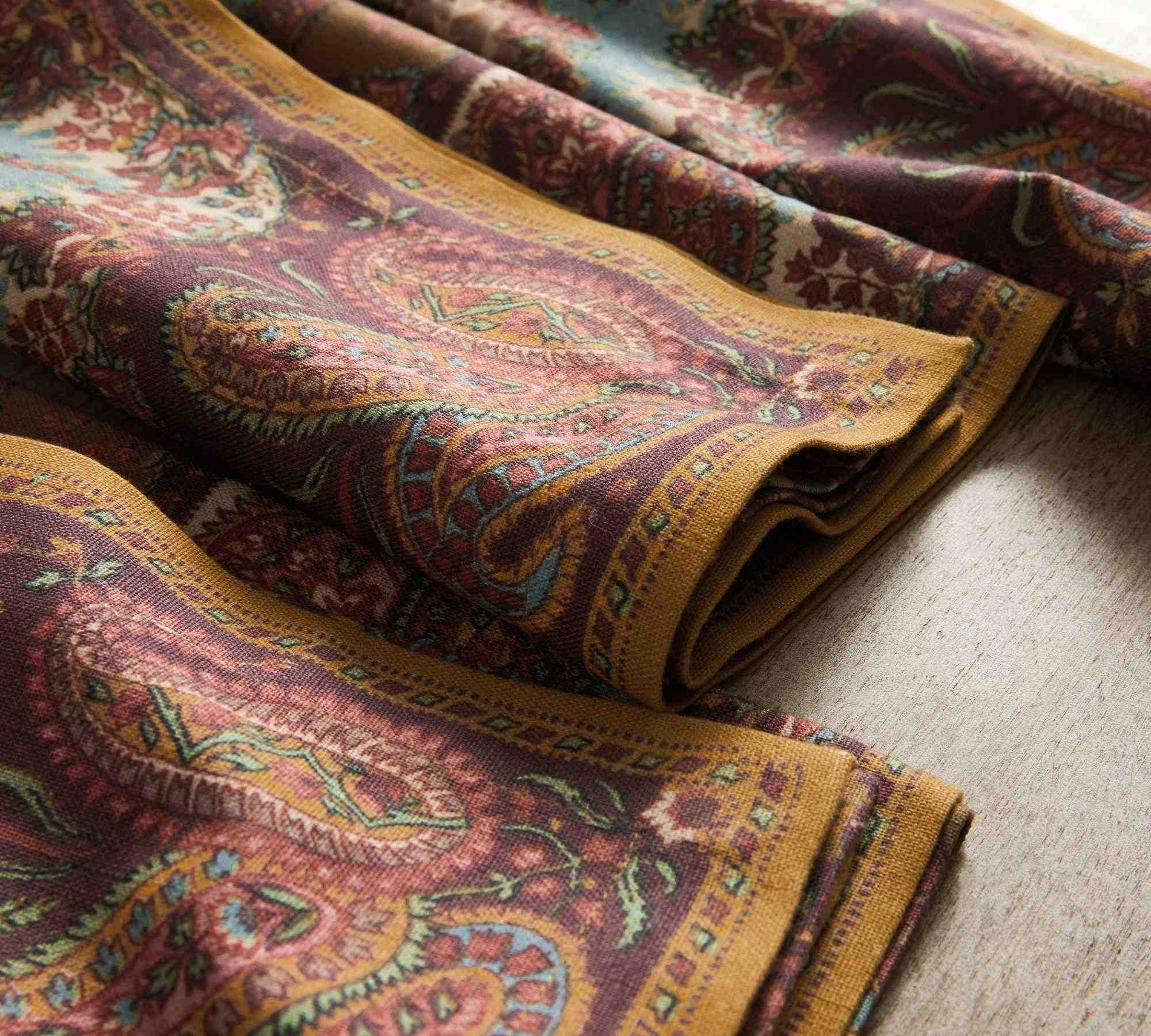 Lynn Paisley Organic Napkin - Set of 4