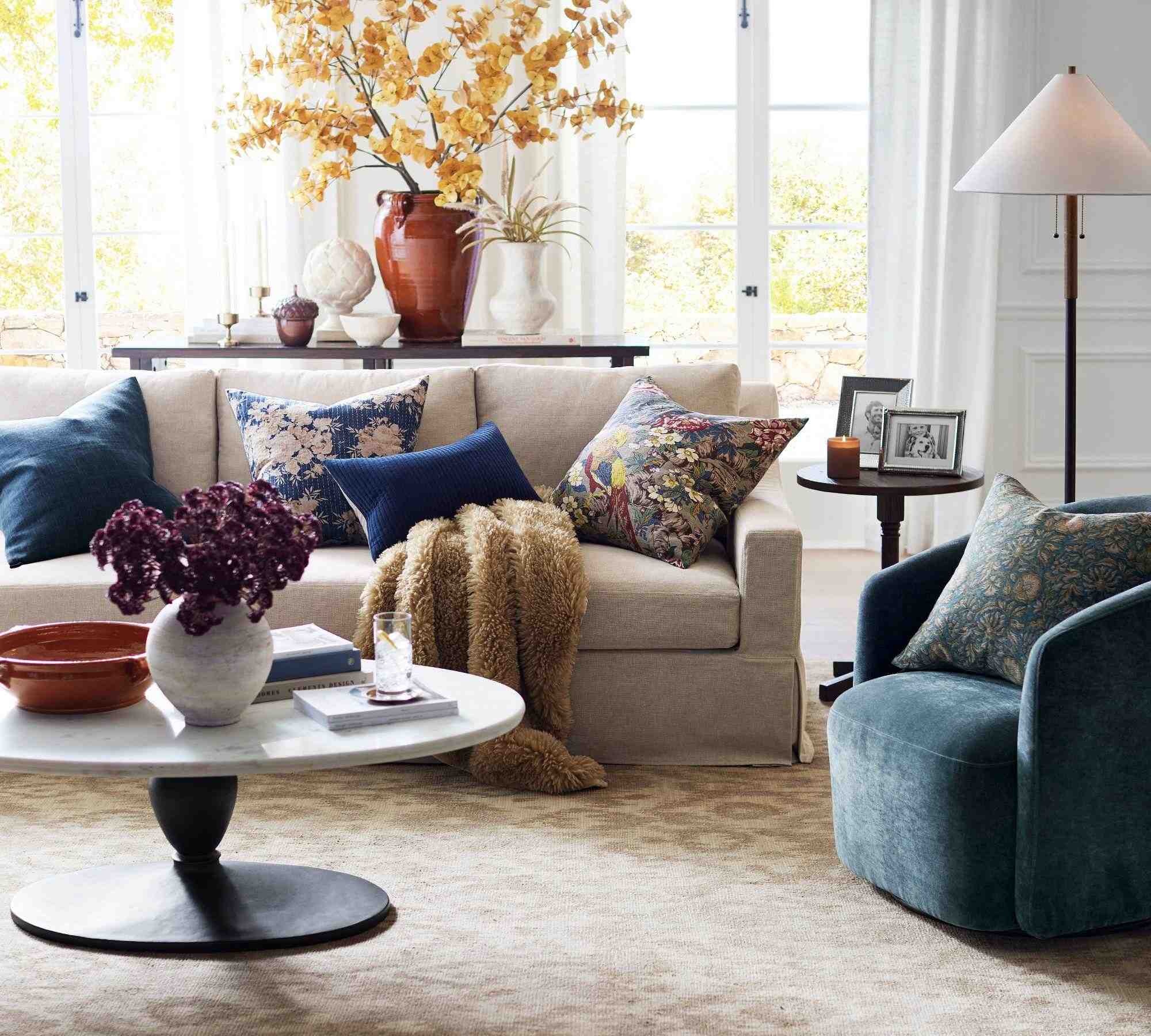 Ada Ikat Handknotted Rug