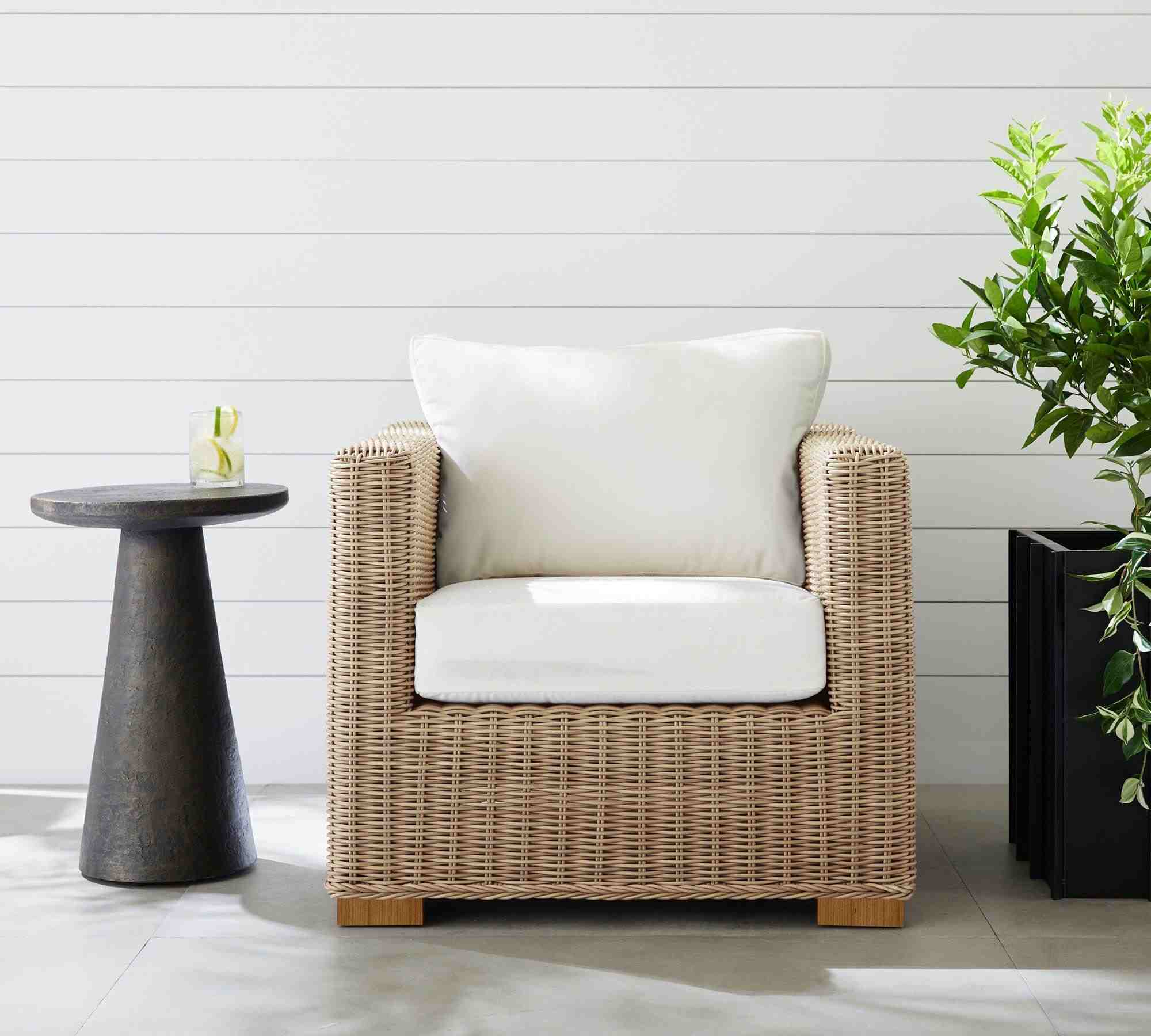 Huntington Wicker Square Arm Outdoor Lounge Chair