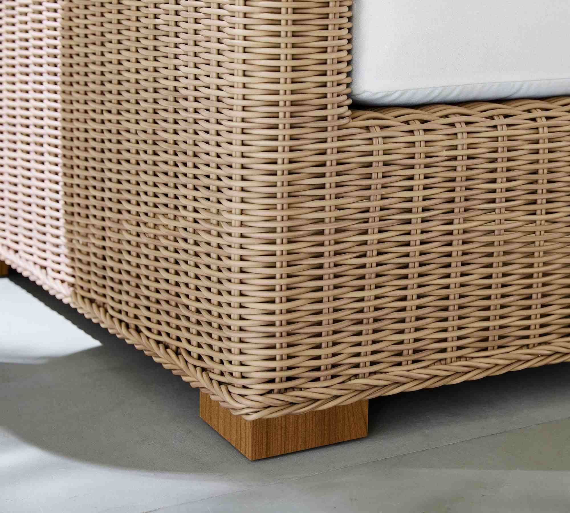 Huntington Wicker Square Arm Outdoor Lounge Chair