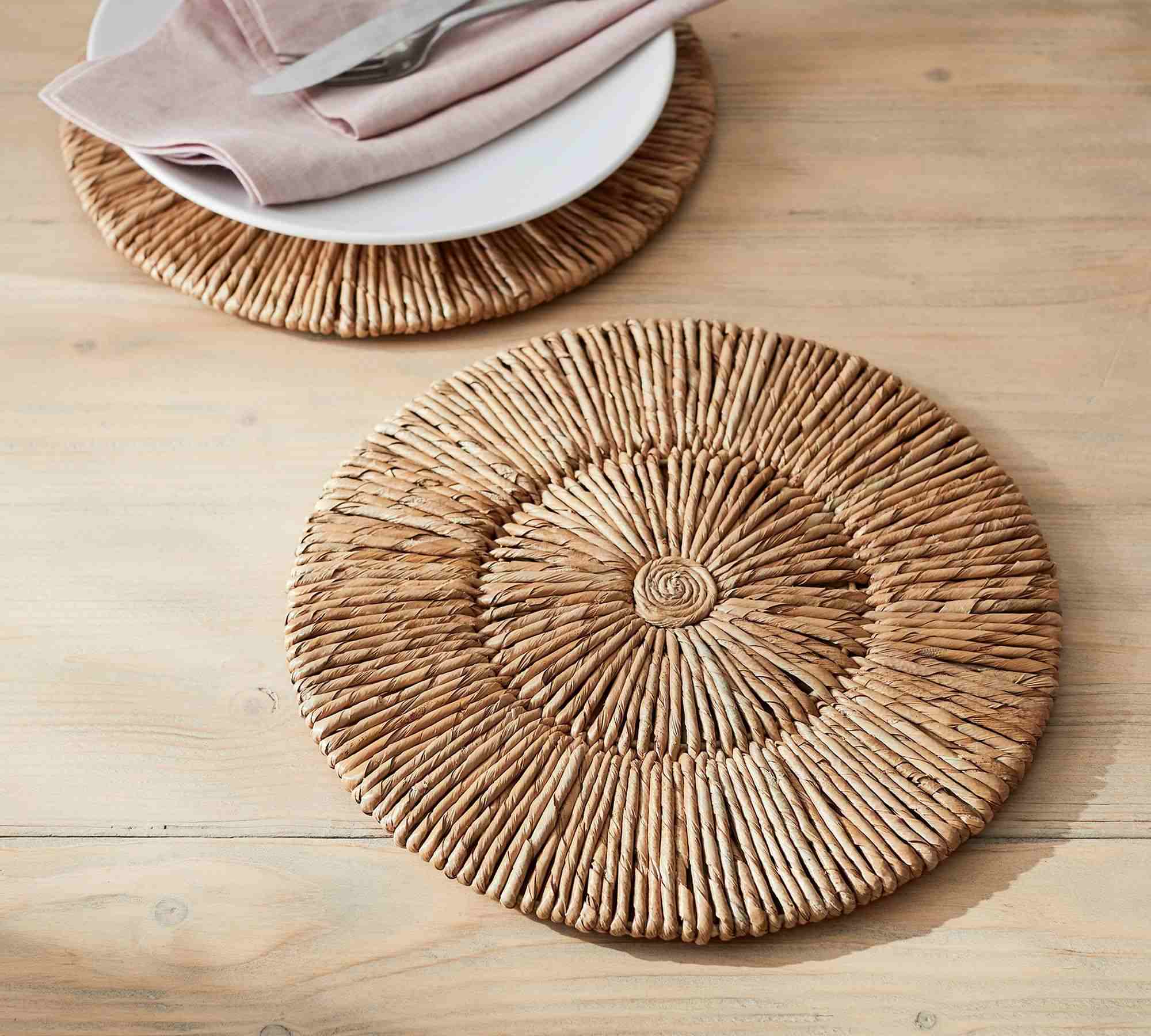 Malibu Handwoven Seagrass Charger Plate