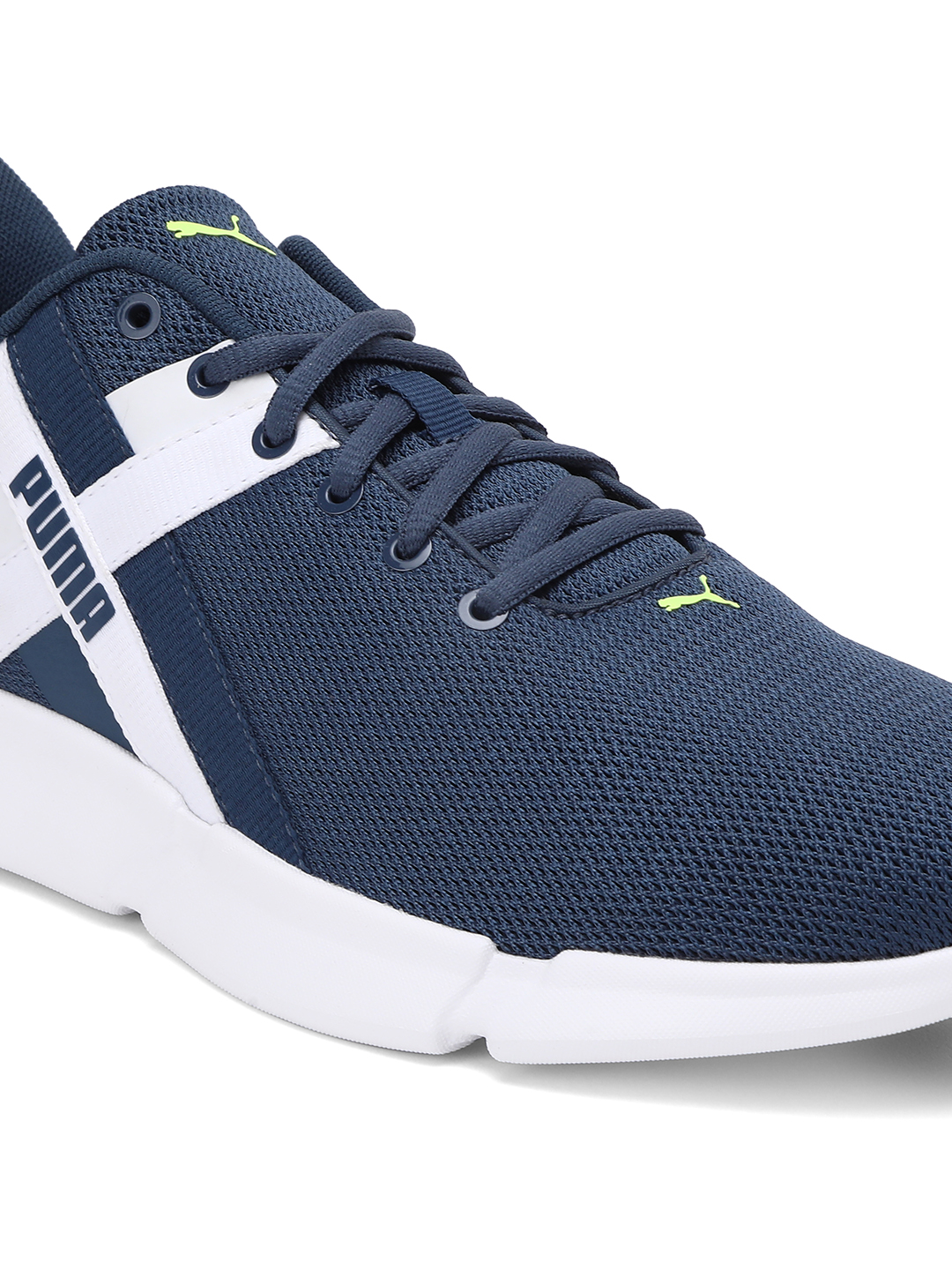 Momentum XT Men's Training Shoes