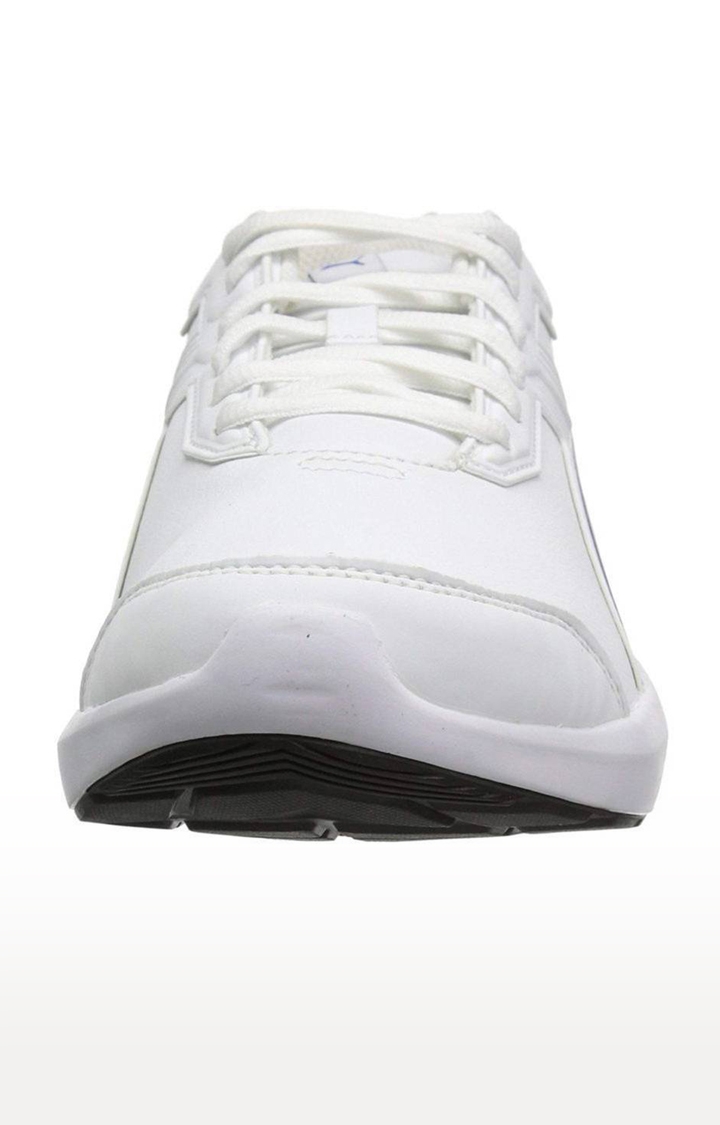 Premium Vector  White shoes sneakers cartoon illustration