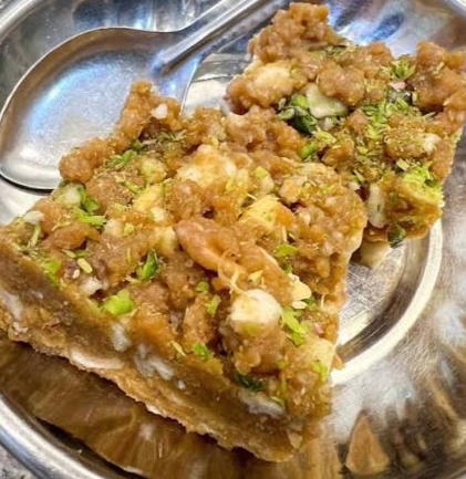 Habsi Halwla Dry Fruits ( Hanif Dairy, Delhi )