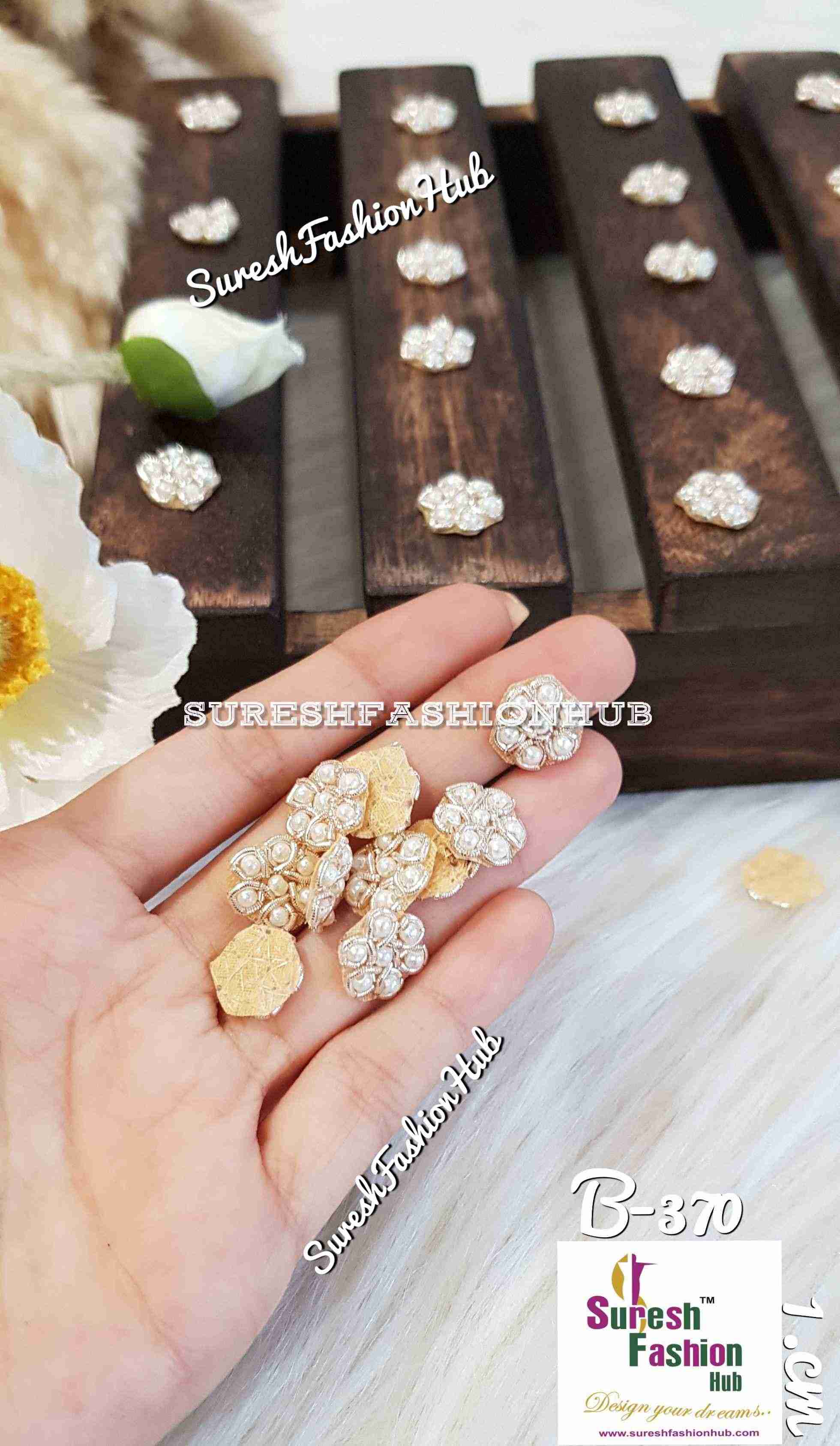 Floral Handmade Butties : Gold Shade