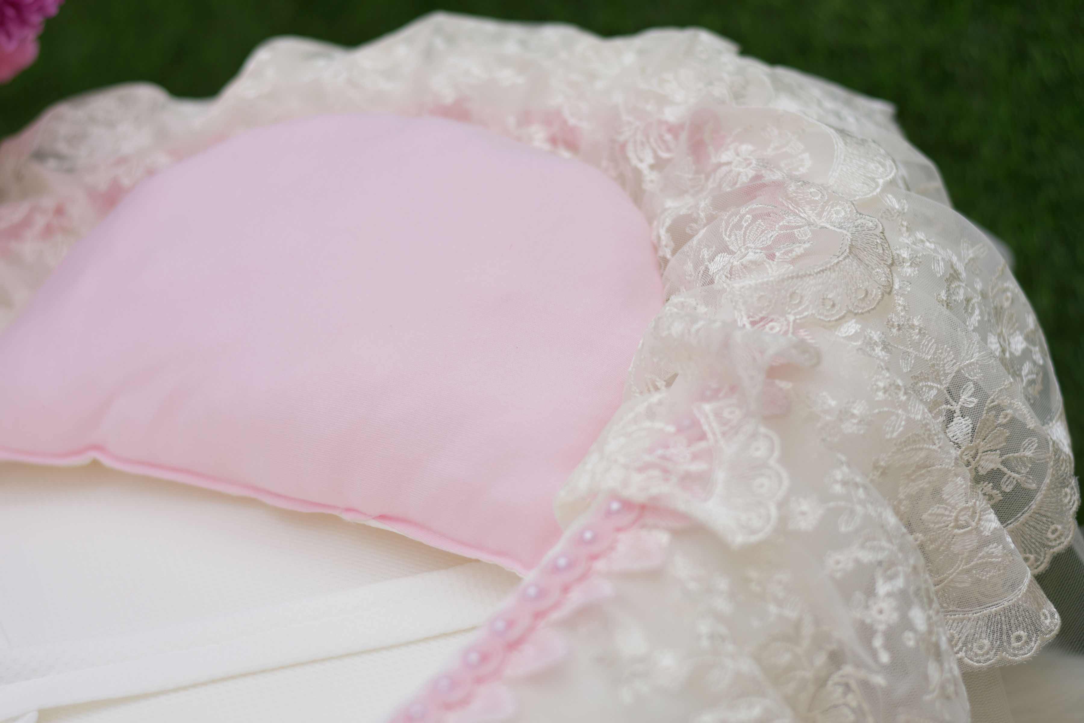 Roseate Den Classic Baby Nest