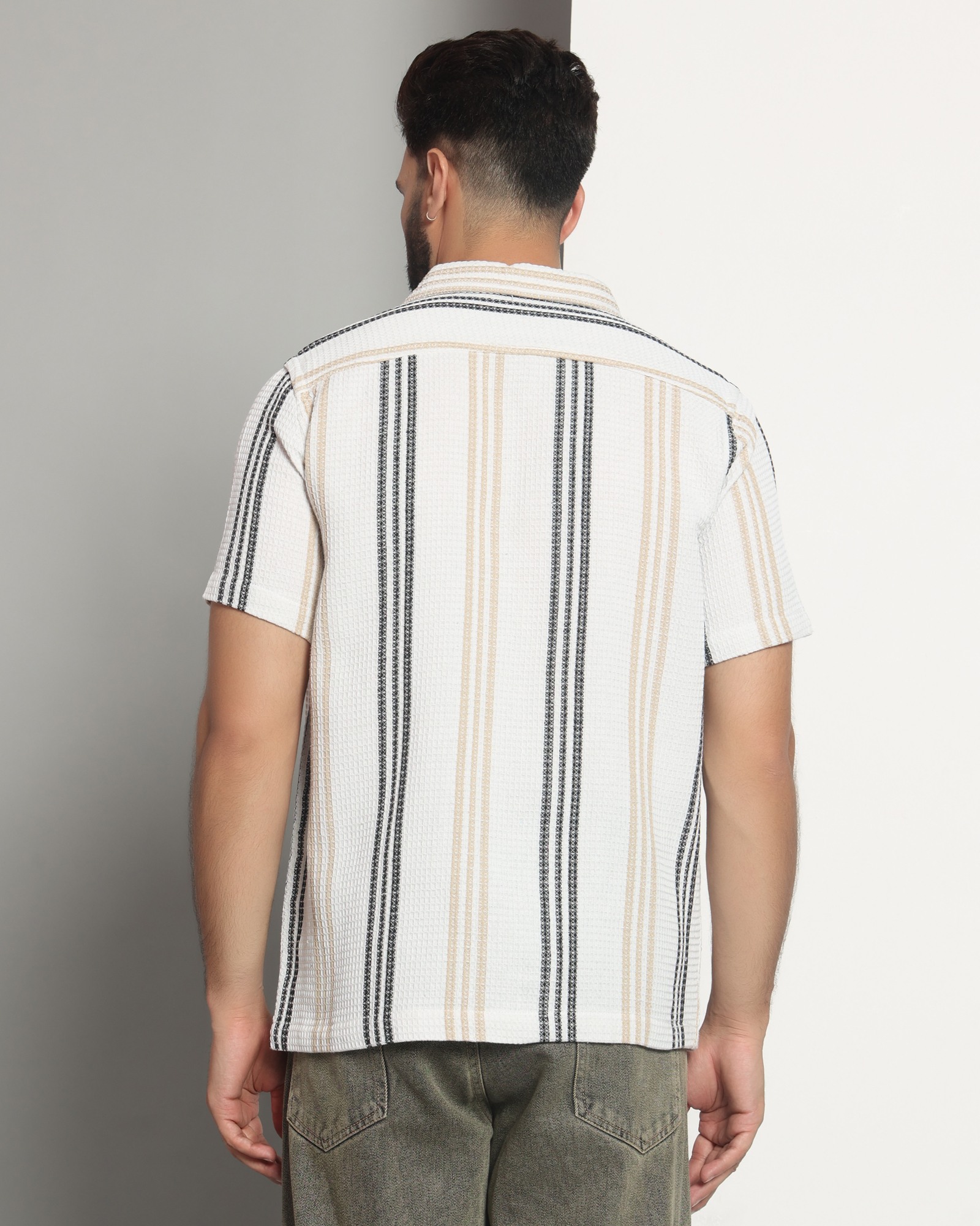 Chimpaaanzee Men White & Beige Regular Fit Shirt