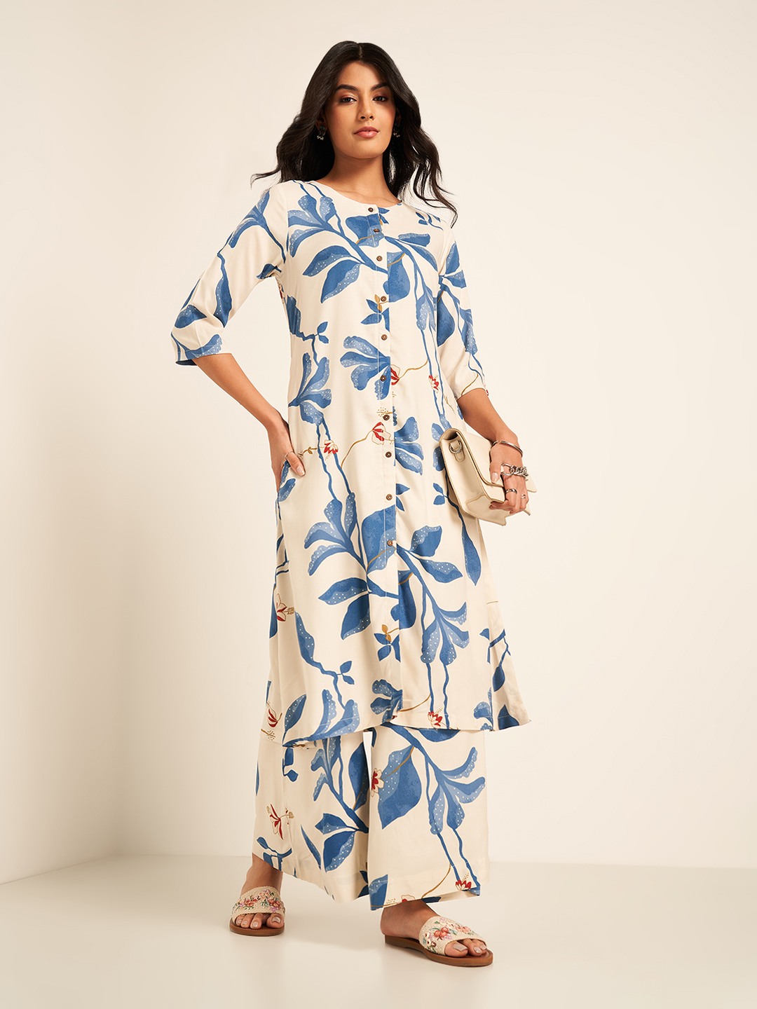 Rangmanch Cream Kurta & Pants Set