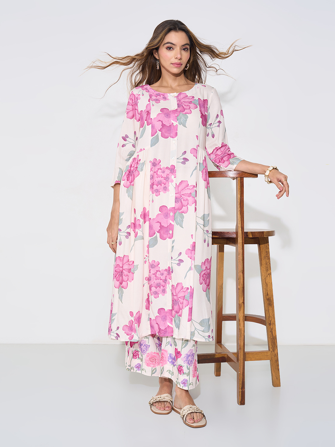 Off-White Floral Print Flared Kurta