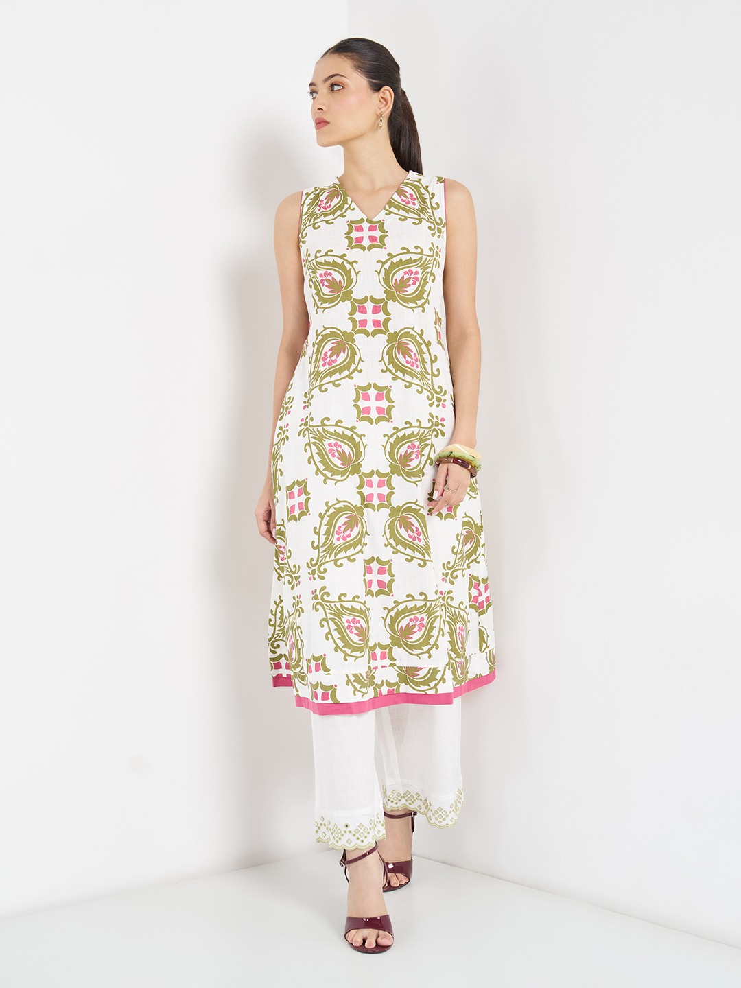 Off-White Printed Sleeveless Kurta