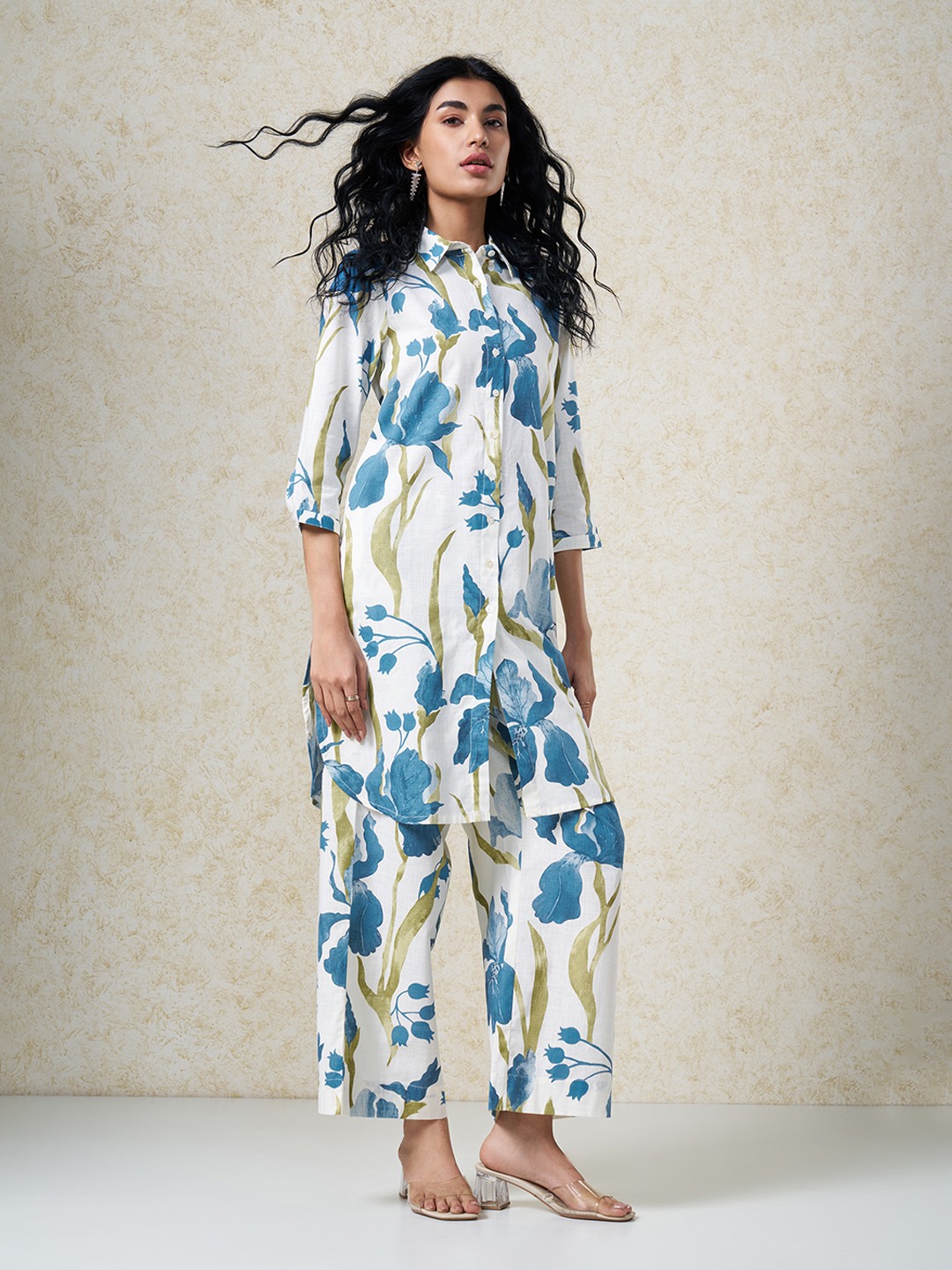 Off-White Floral Print Collared Kurta & Elasticated Pants Ethnic Workwear Set