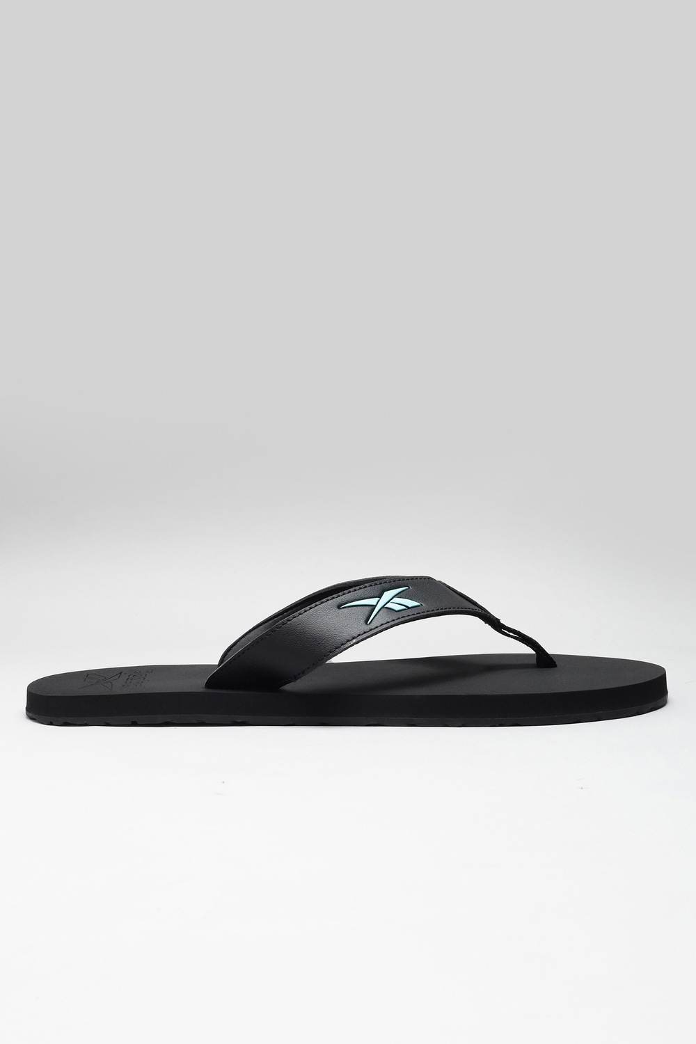 Union Flip - Men Black Sandals & slippers