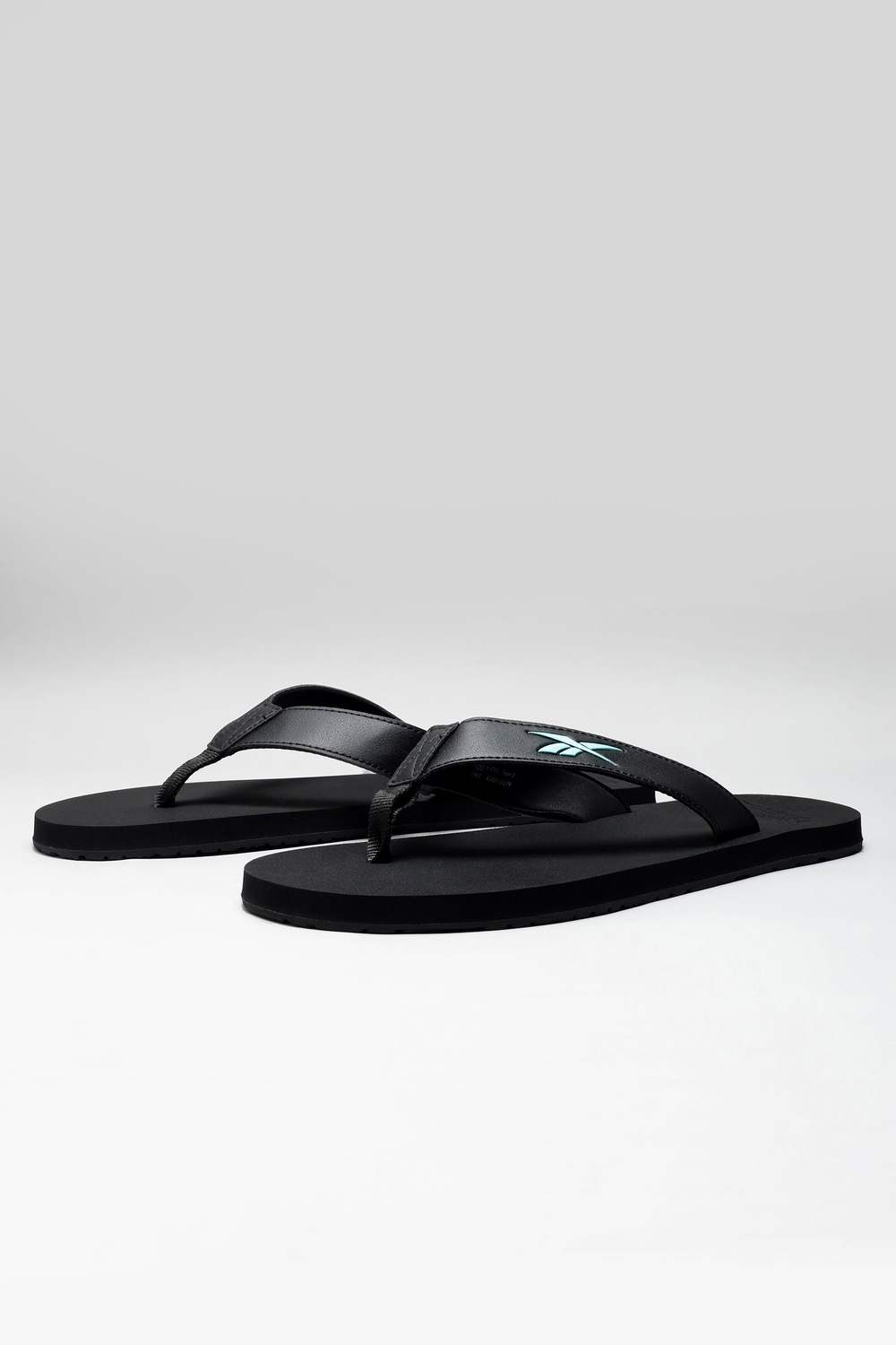 Union Flip - Men Black Sandals & slippers