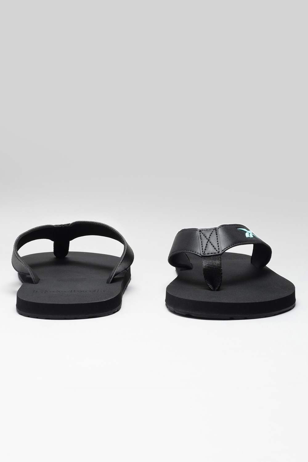 Union Flip - Men Black Sandals & slippers