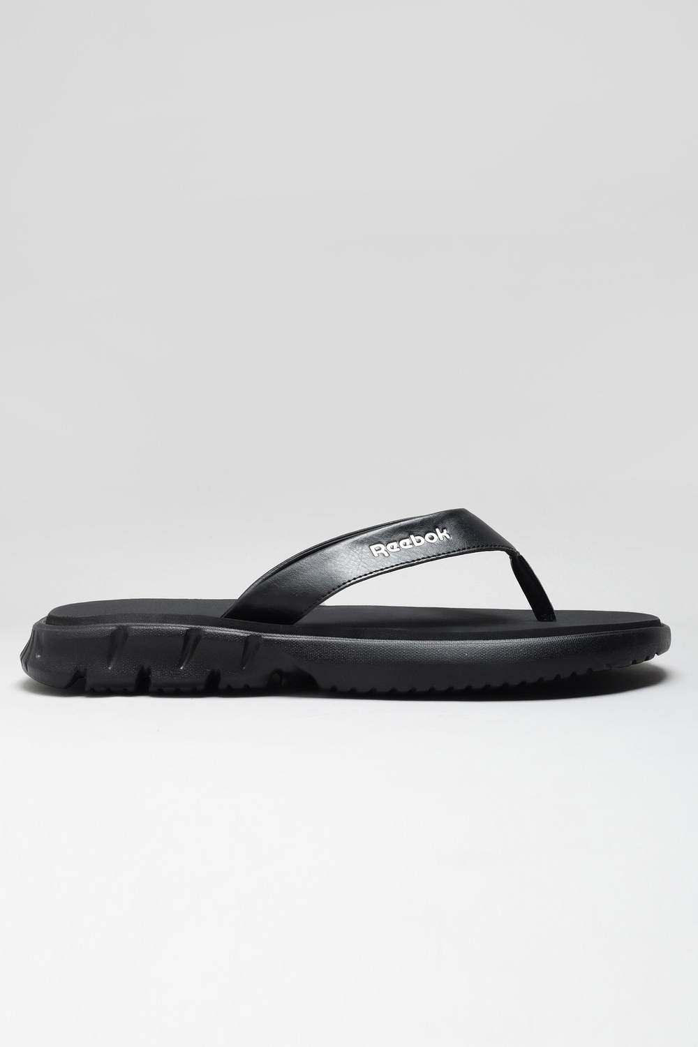LUKE FLIP - Men Black Sandals & slippers