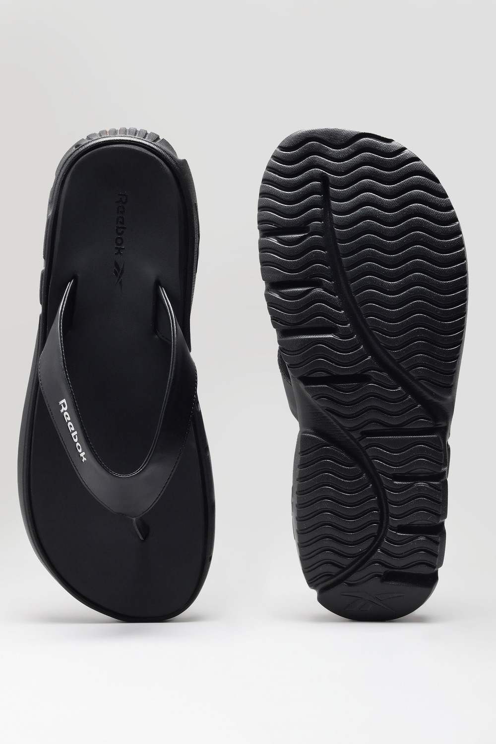LUKE FLIP - Men Black Sandals & slippers