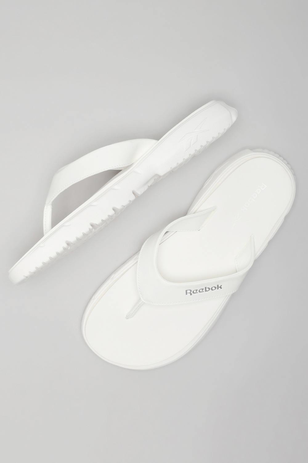 LUKE FLIP - Men White Sandals & slippers