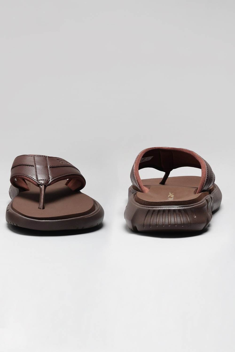 HECTOR FLIP - Men Brown Sandals & slippers