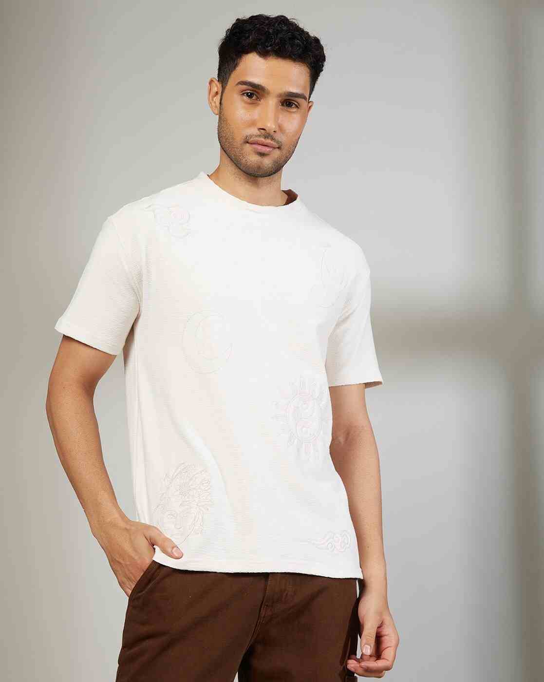 Rev-Verse | Men Embroidered Relaxed Fit Crew-Neck T-Shirt|0