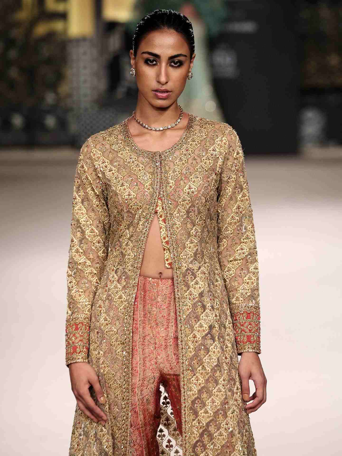 Beige Kalash Ensemble