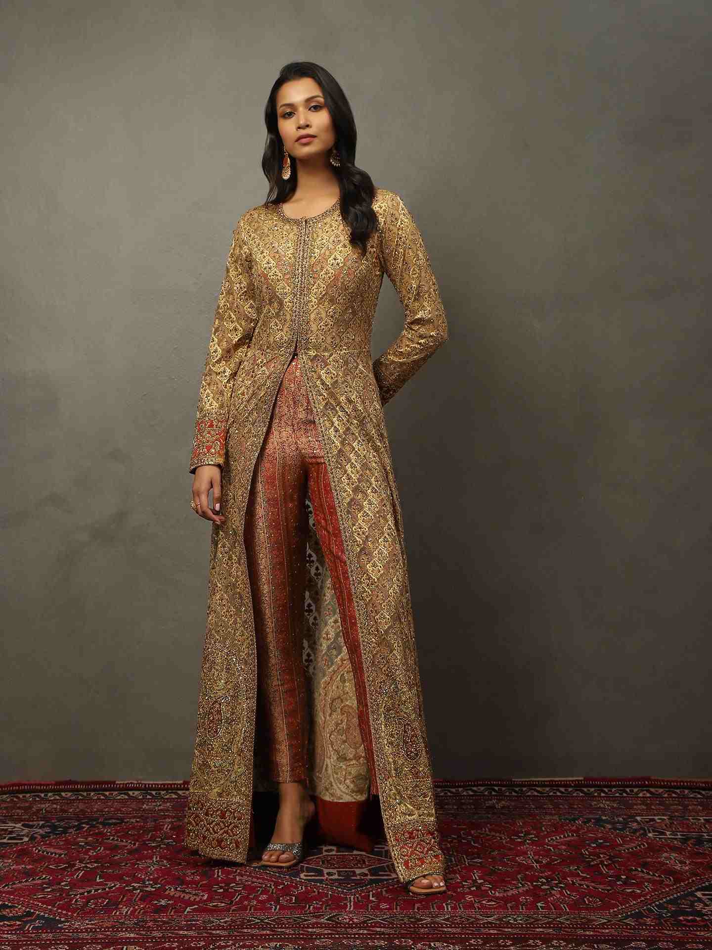 Beige Kalash Ensemble