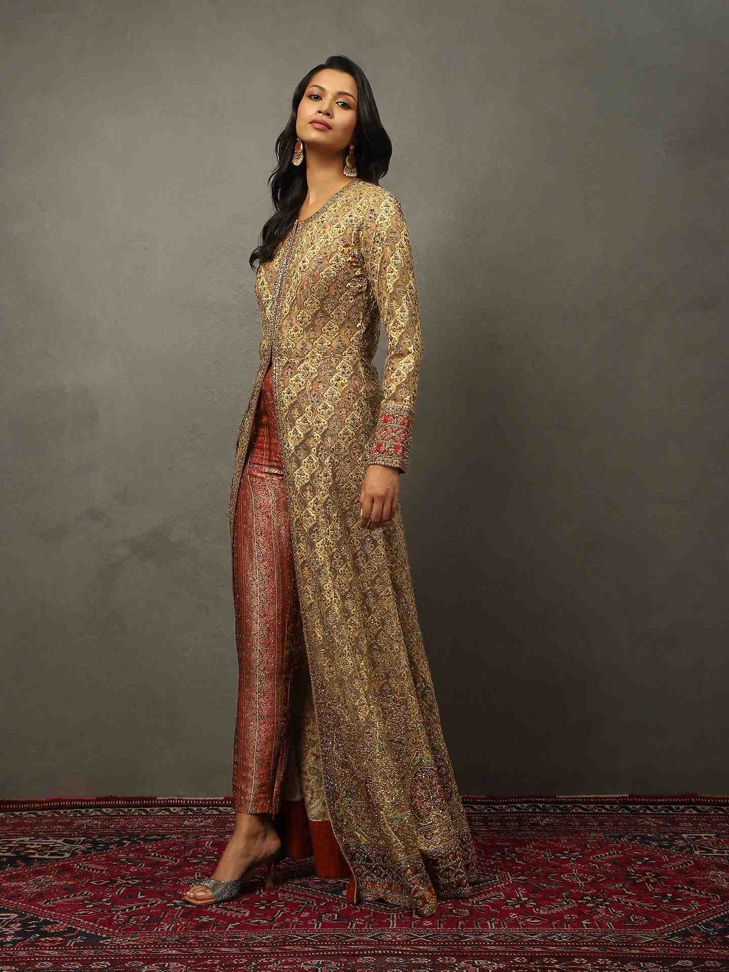 Beige Kalash Ensemble