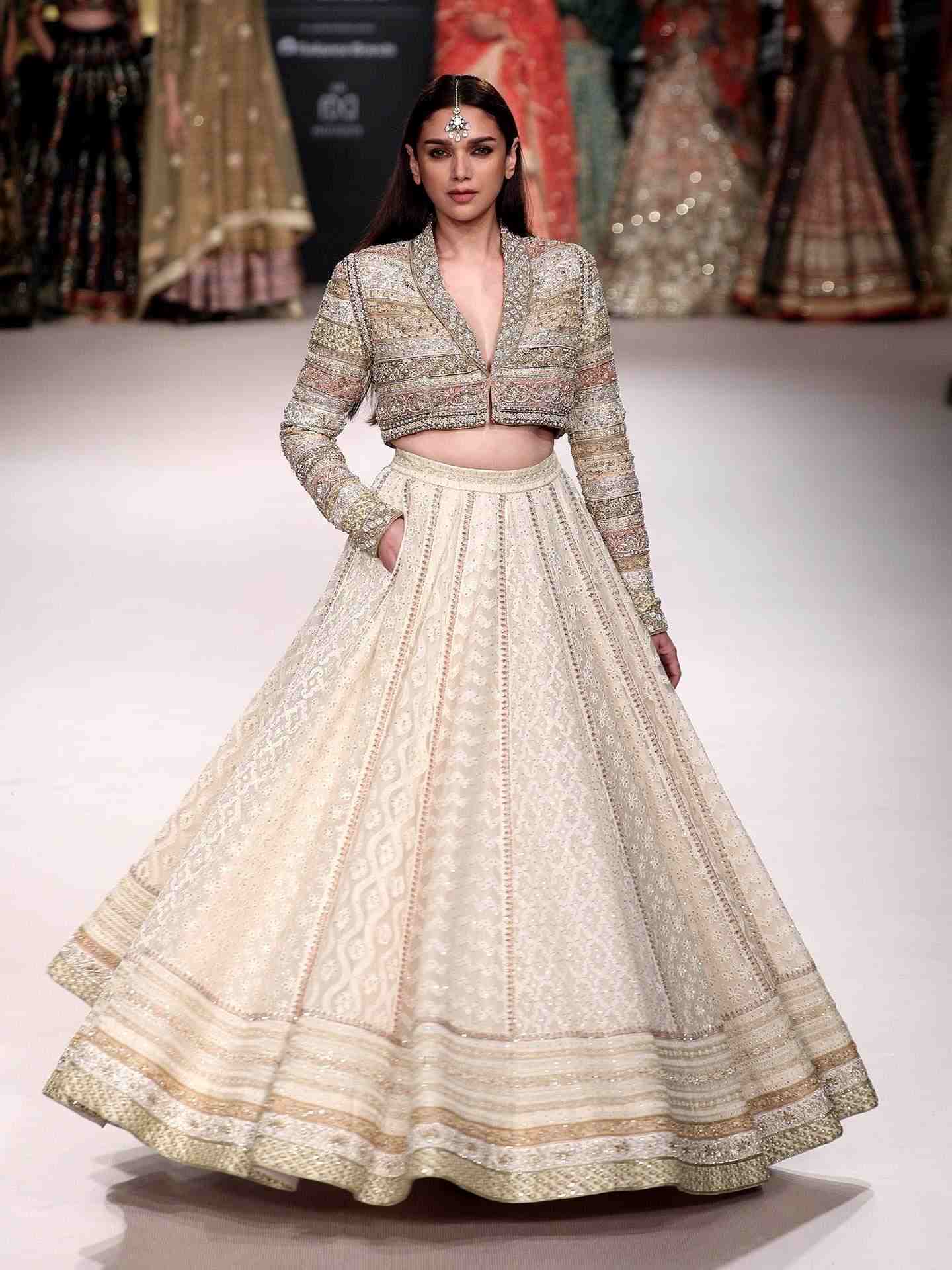 Ivory & Multi Kashish Ensemble