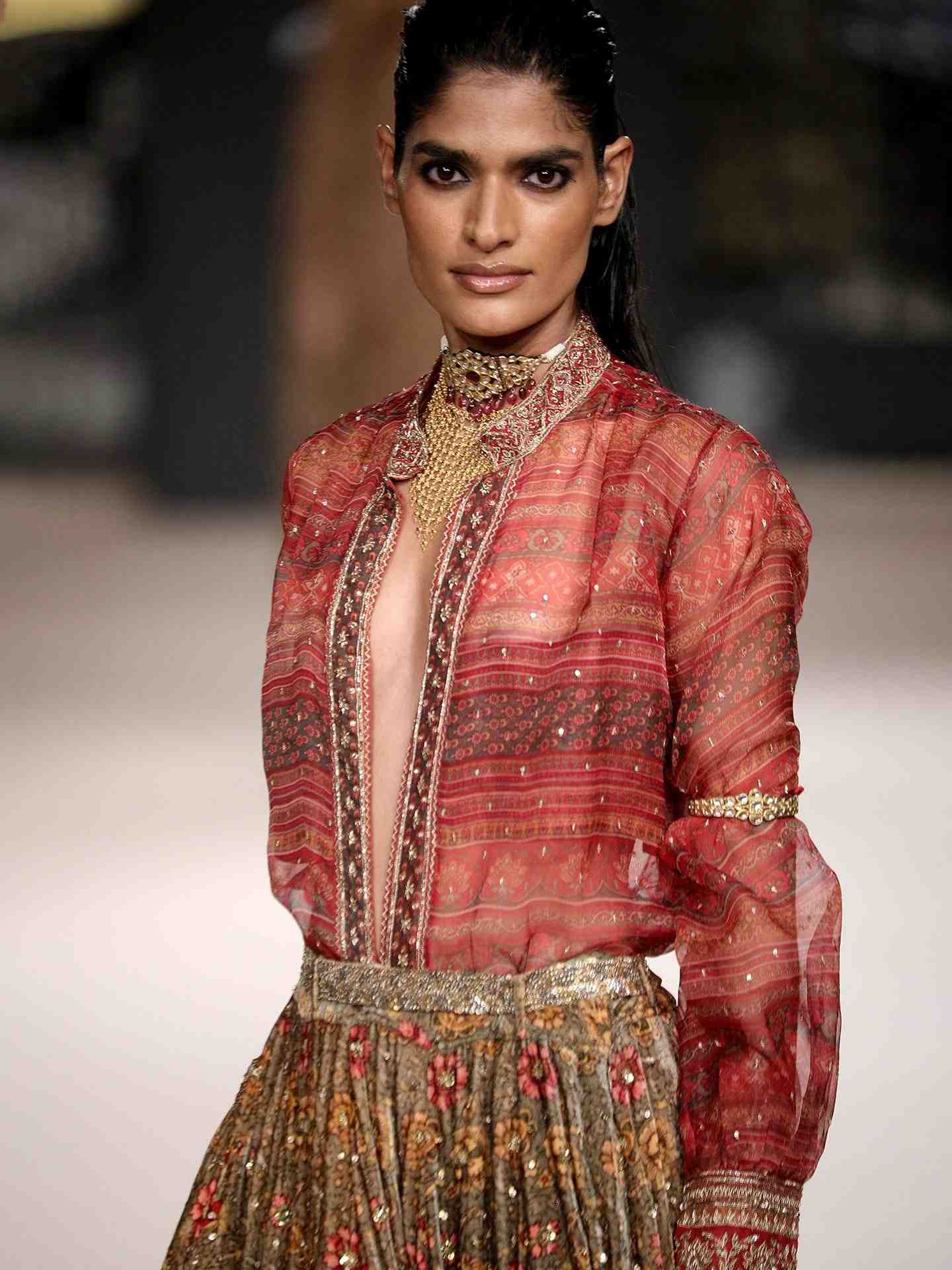 Olive & Pink 	Zergul Ensemble