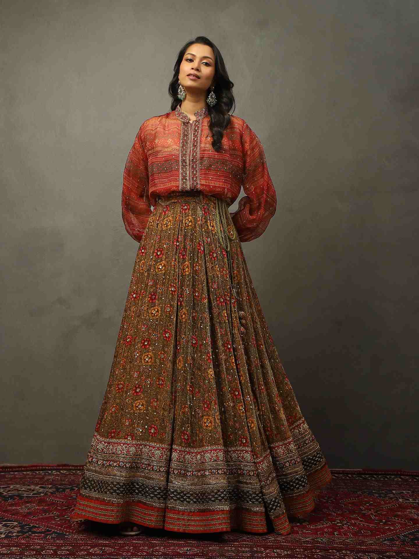 Olive & Pink 	Zergul Ensemble