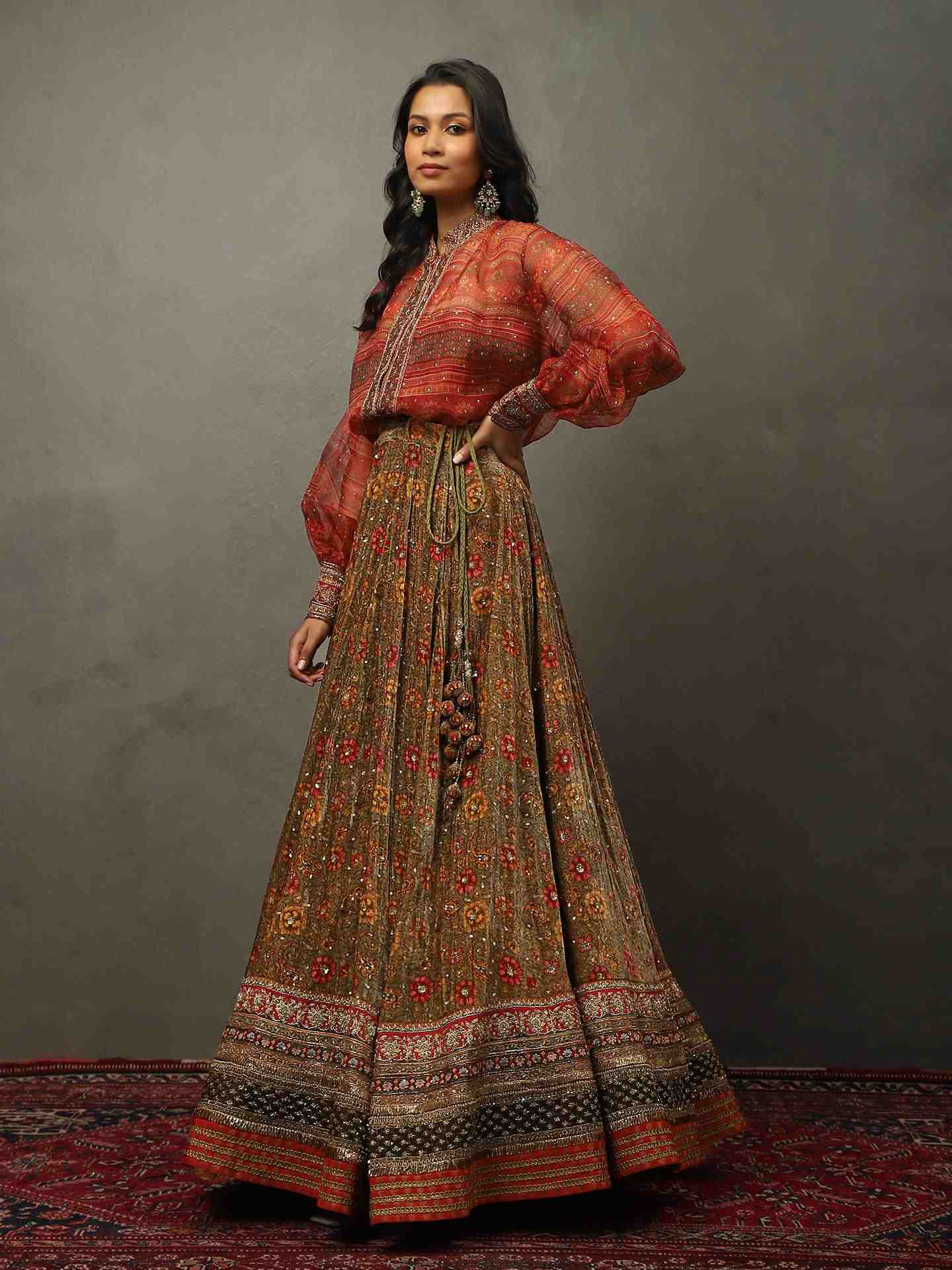 Olive & Pink 	Zergul Ensemble