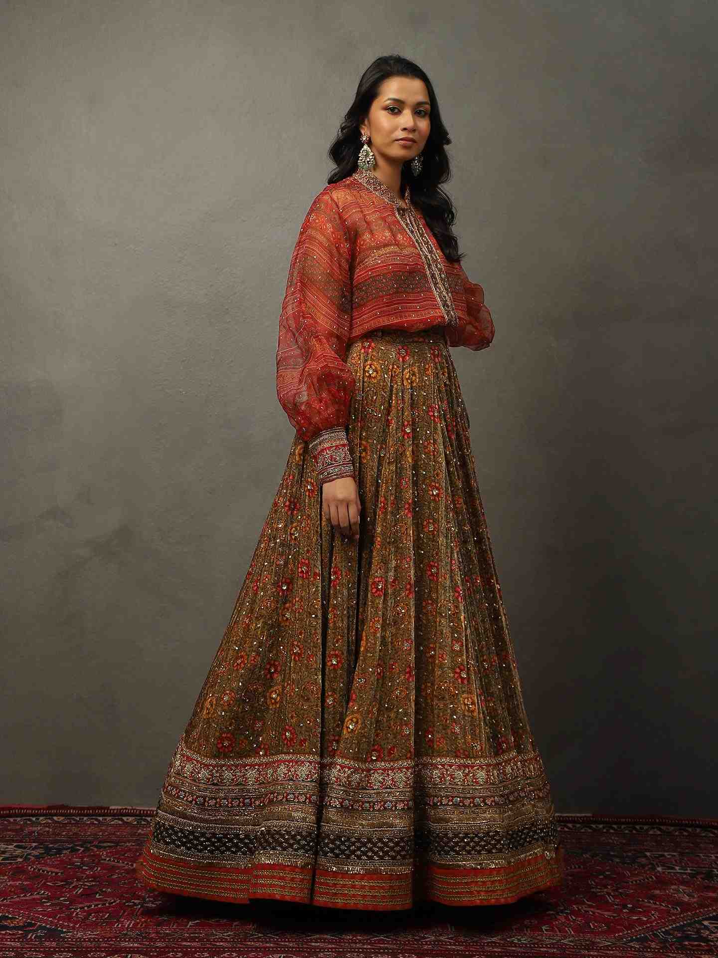 Olive & Pink 	Zergul Ensemble