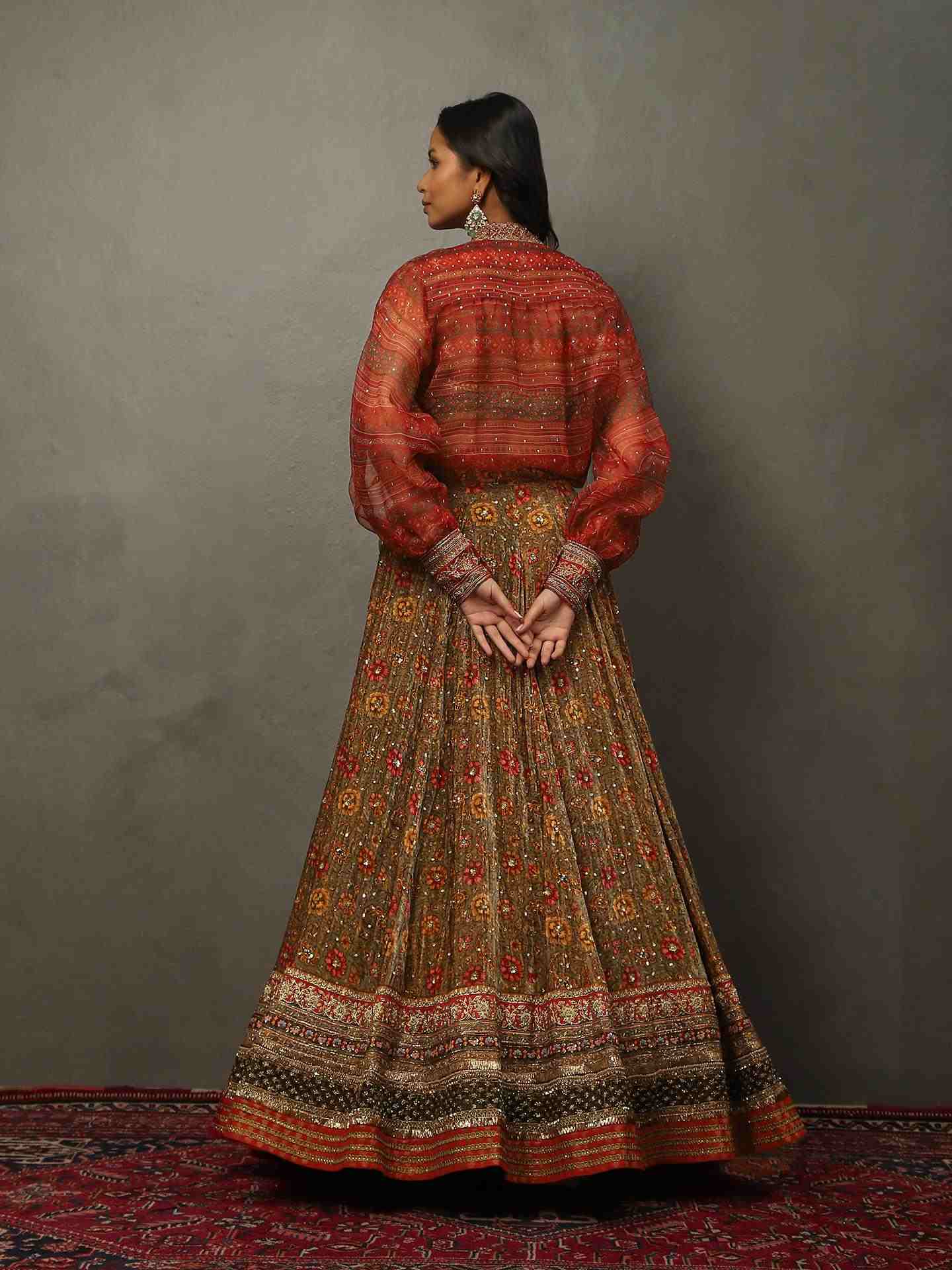 Olive & Pink 	Zergul Ensemble