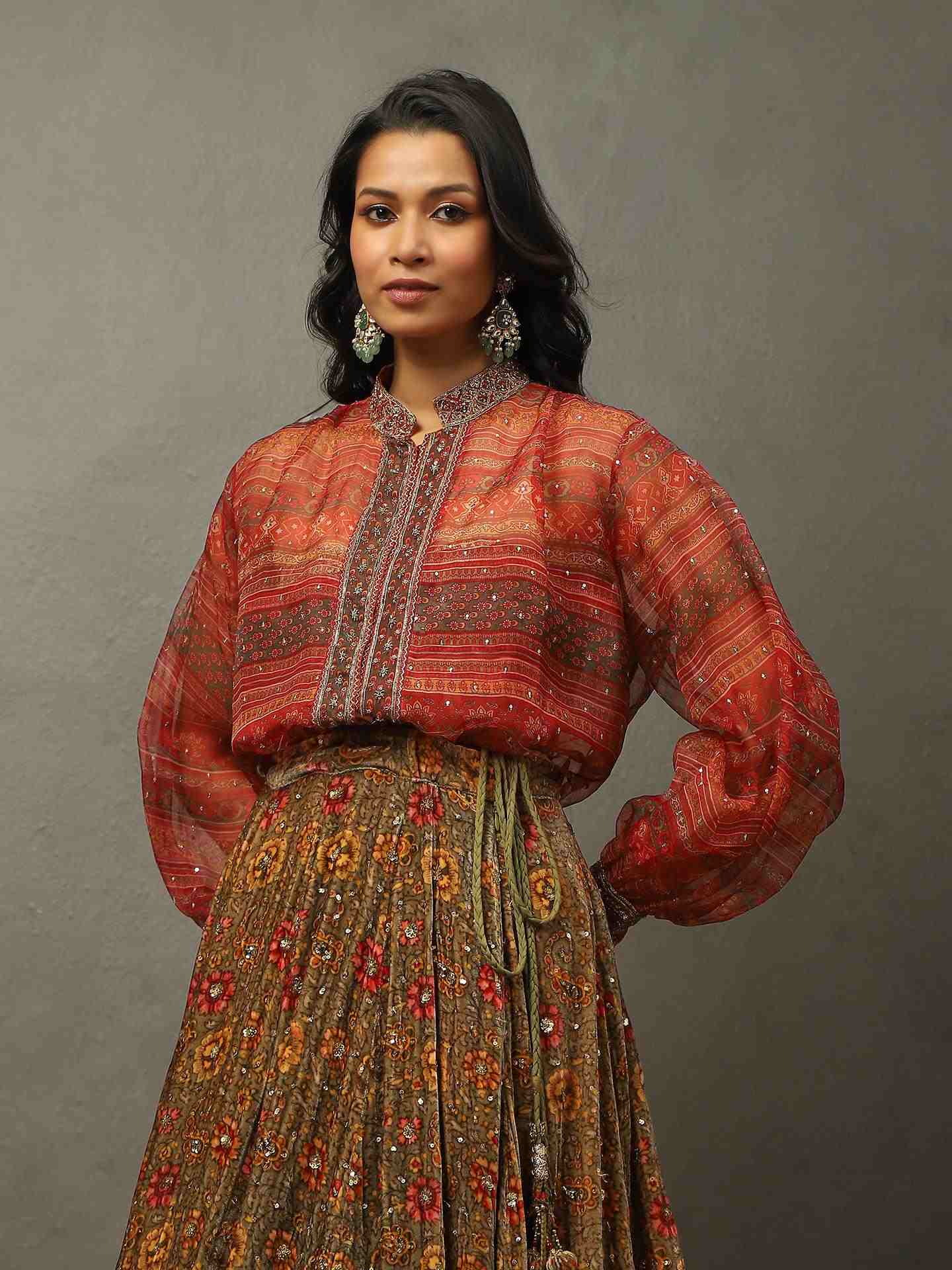 Olive & Pink 	Zergul Ensemble