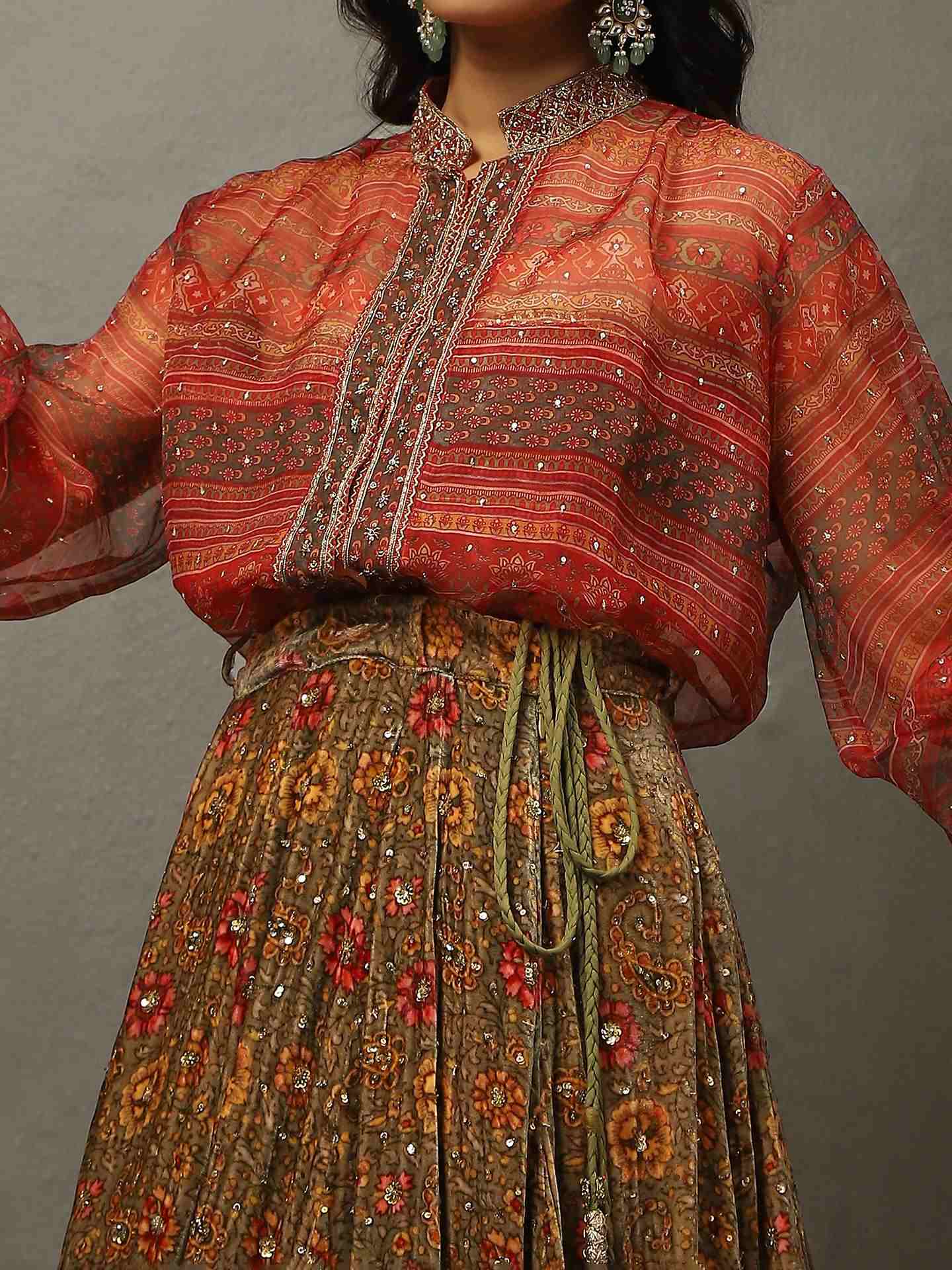 Olive & Pink 	Zergul Ensemble