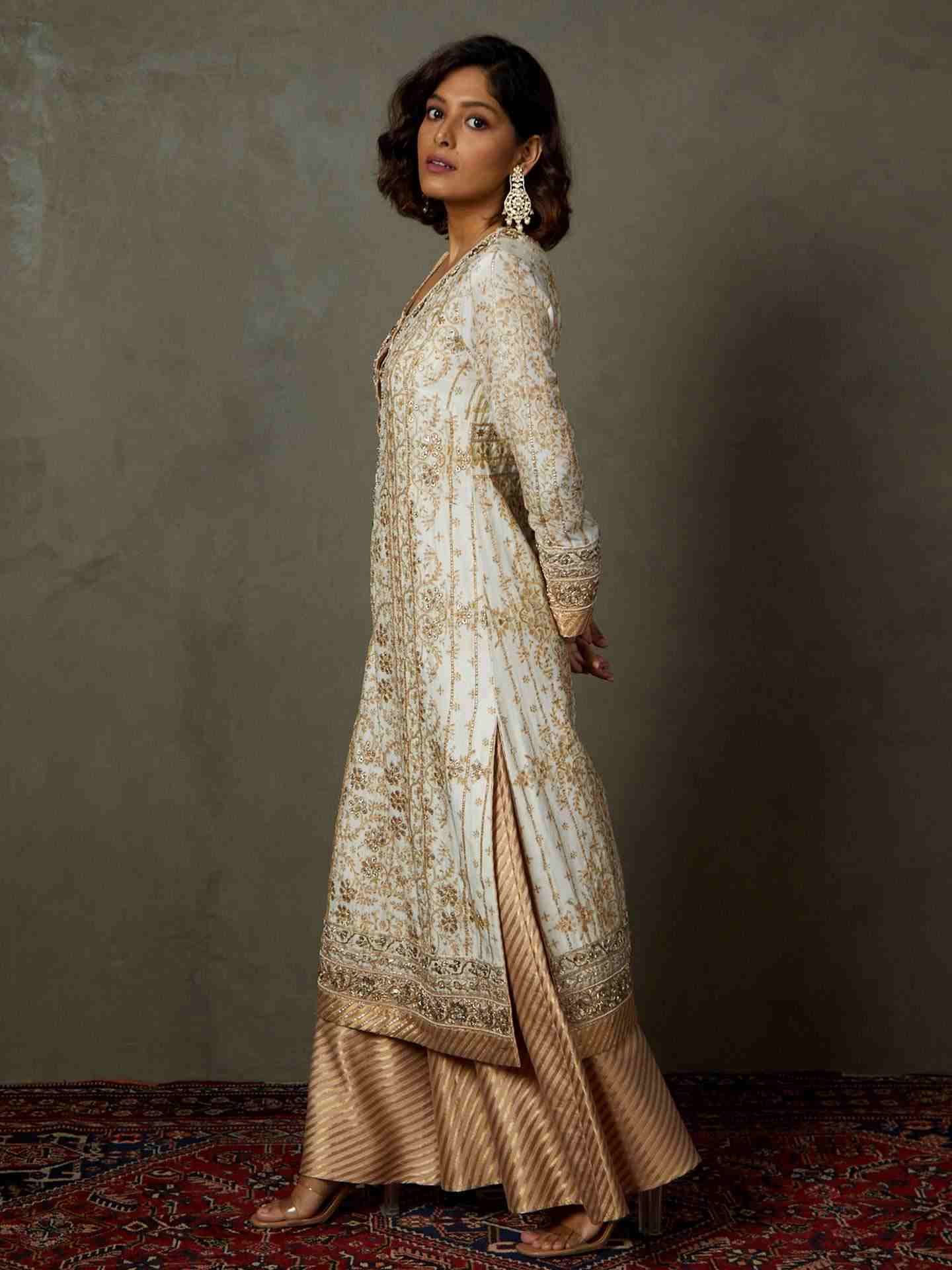 Off White & Beige Chandrika Suit Set