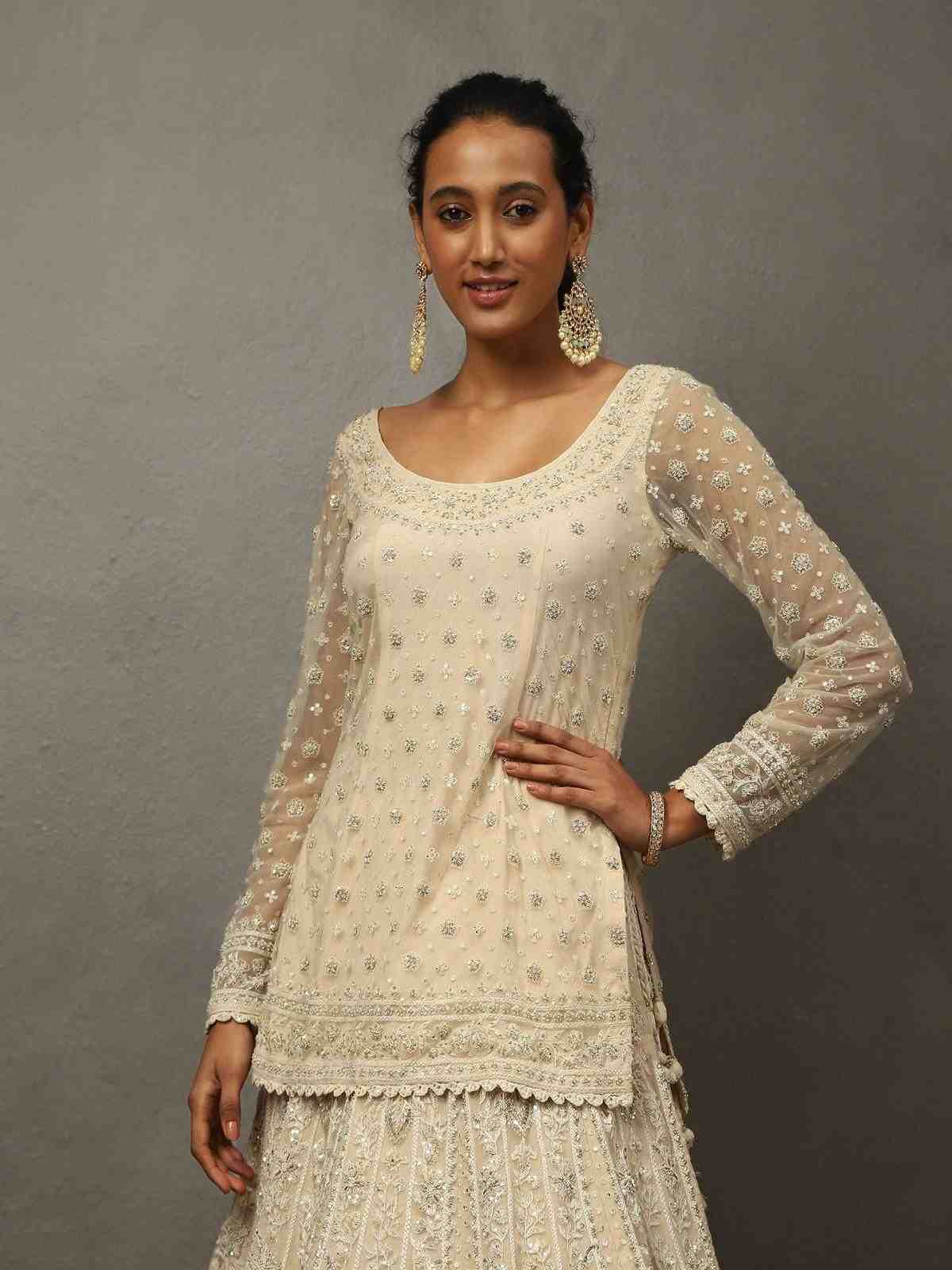 Off White Avena Suit Set