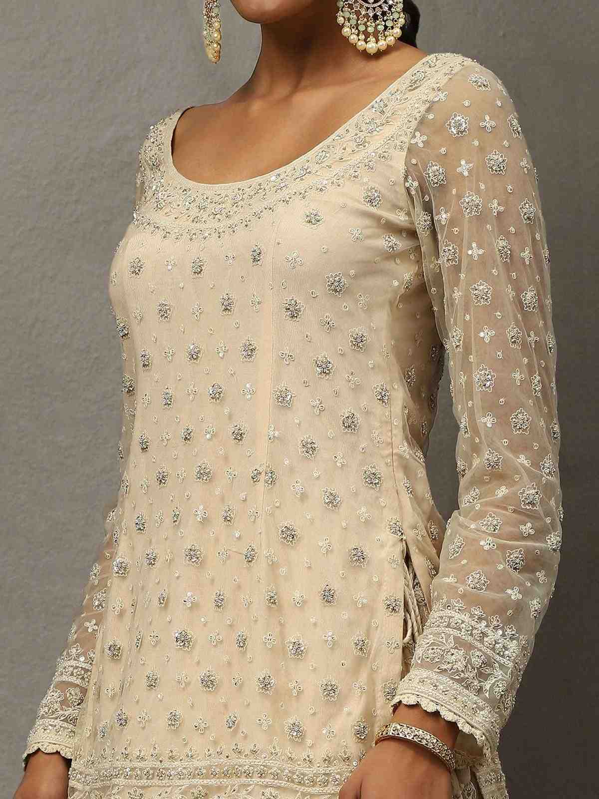 Off White Avena Suit Set