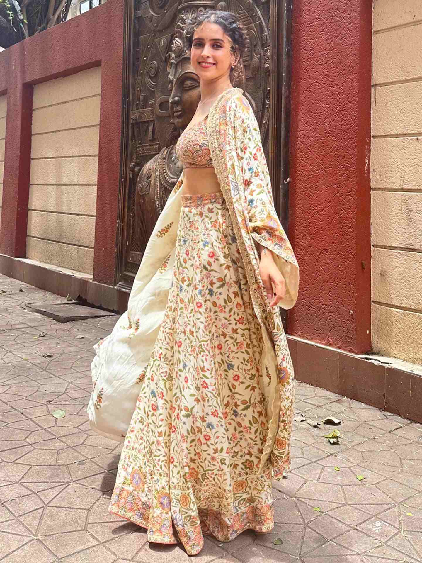 Beige & Multi Pintado Ensemble